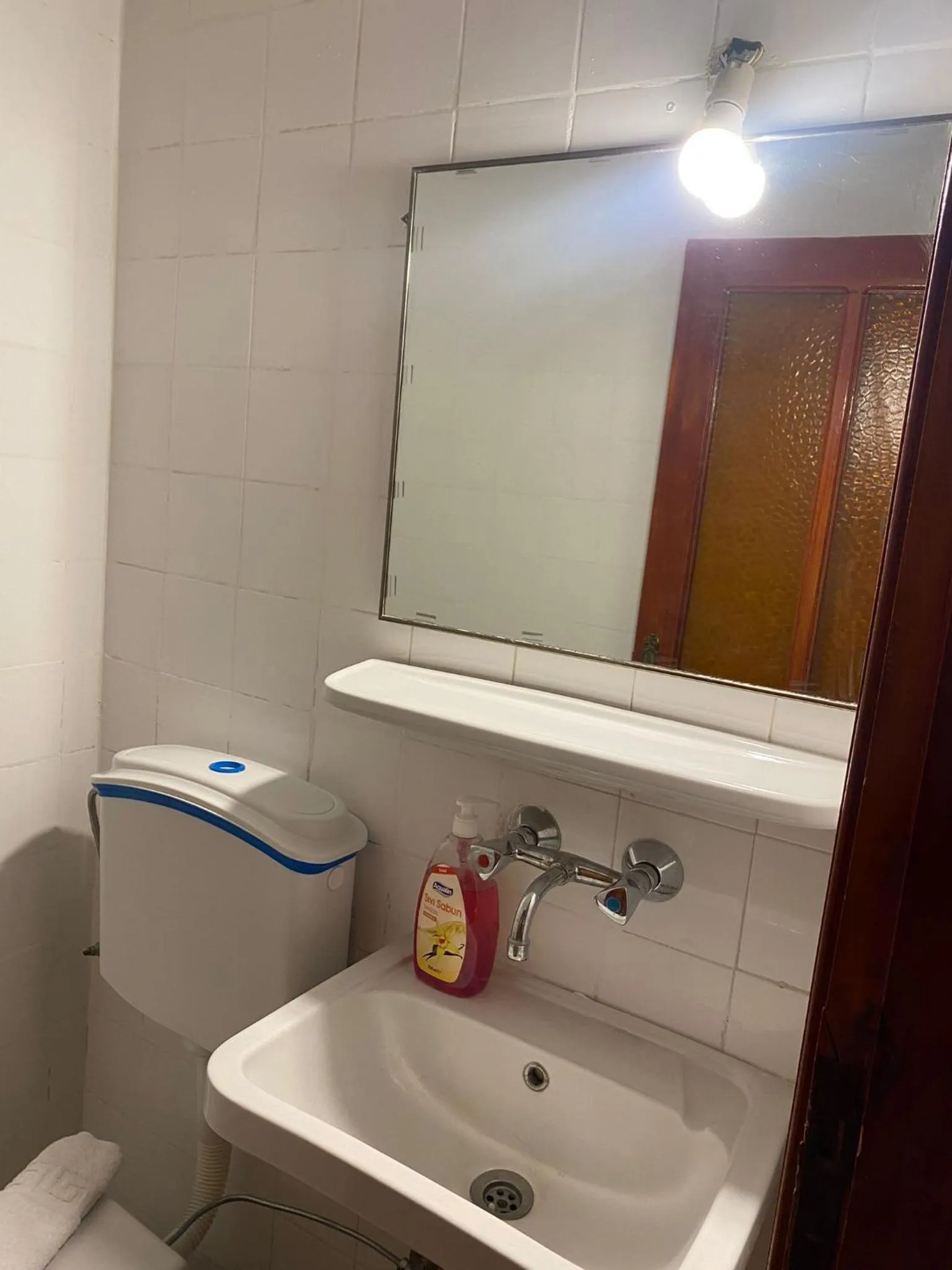 Toilet in Sevgi Hotel Kalkan