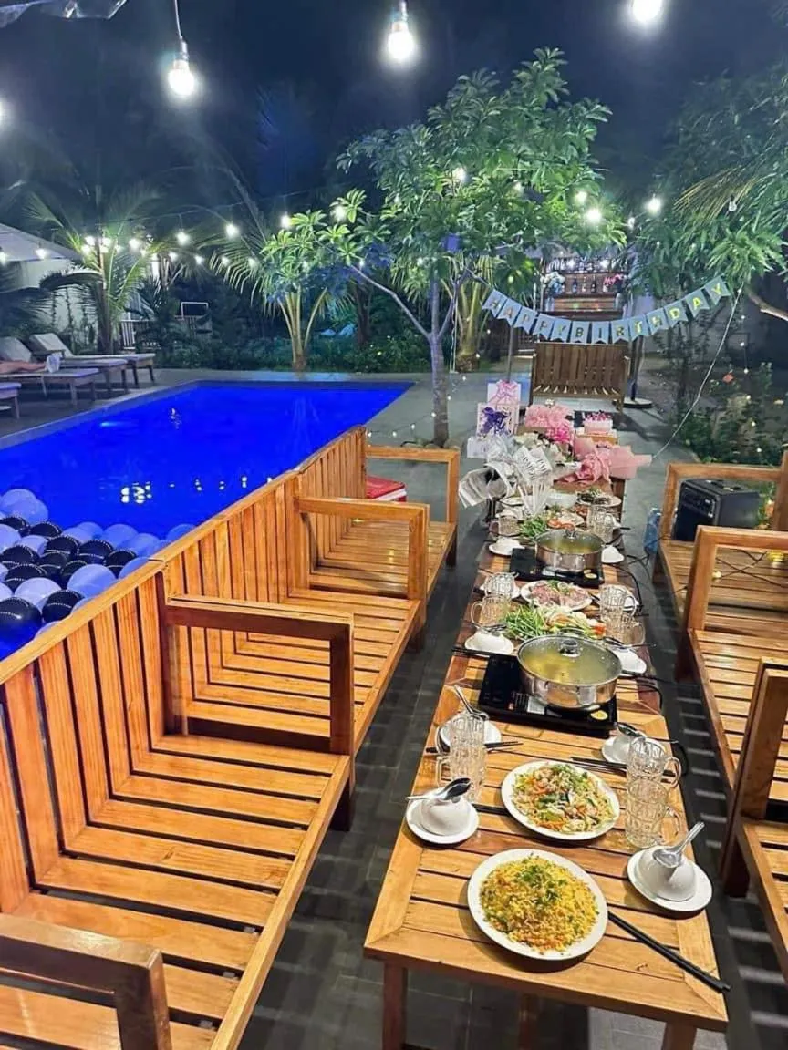 Restaurant/places to eat in Hoang Phuc resort