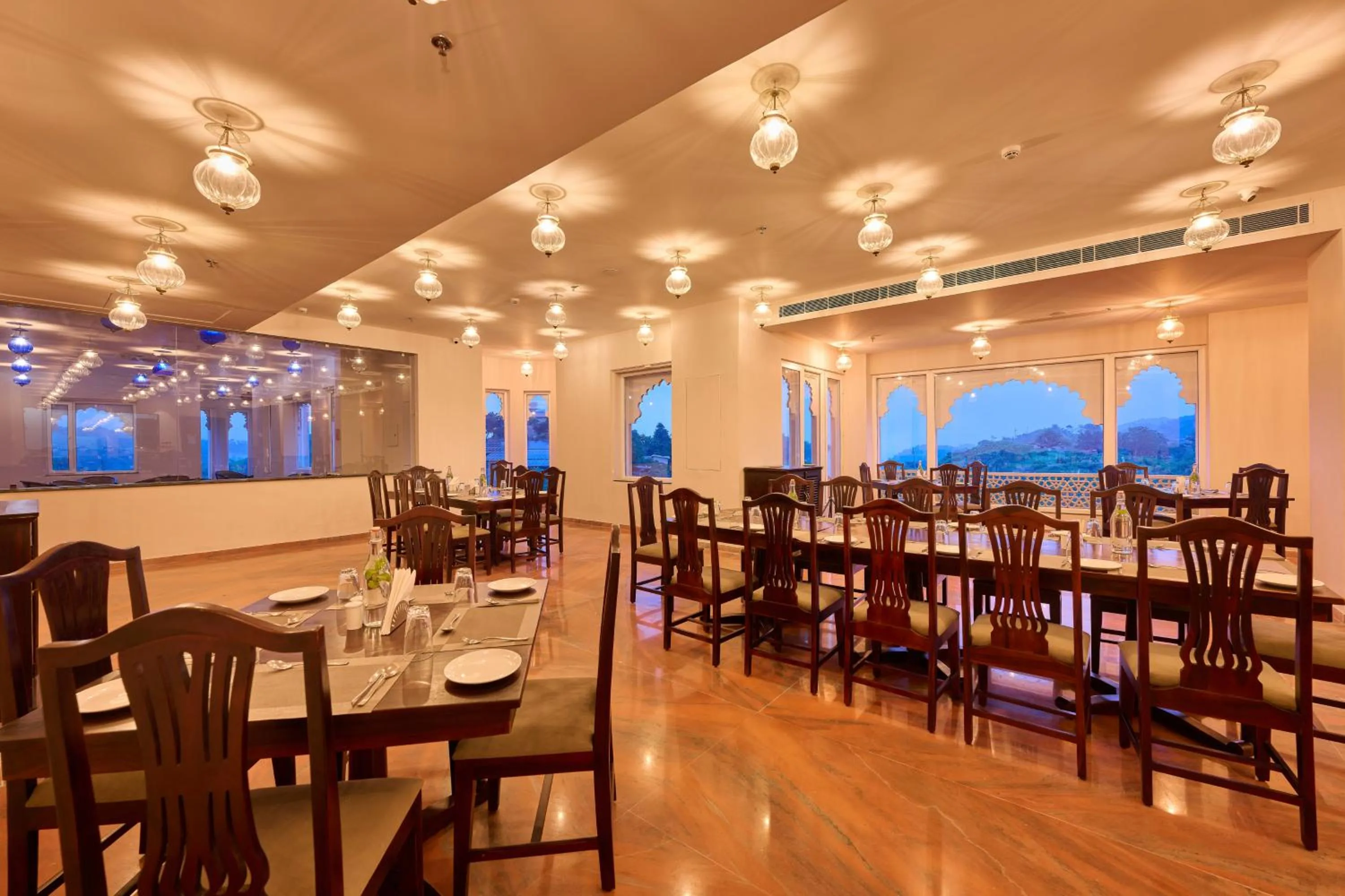 Restaurant/places to eat in Turban Bhawani Heritage, Kumbhalgarh