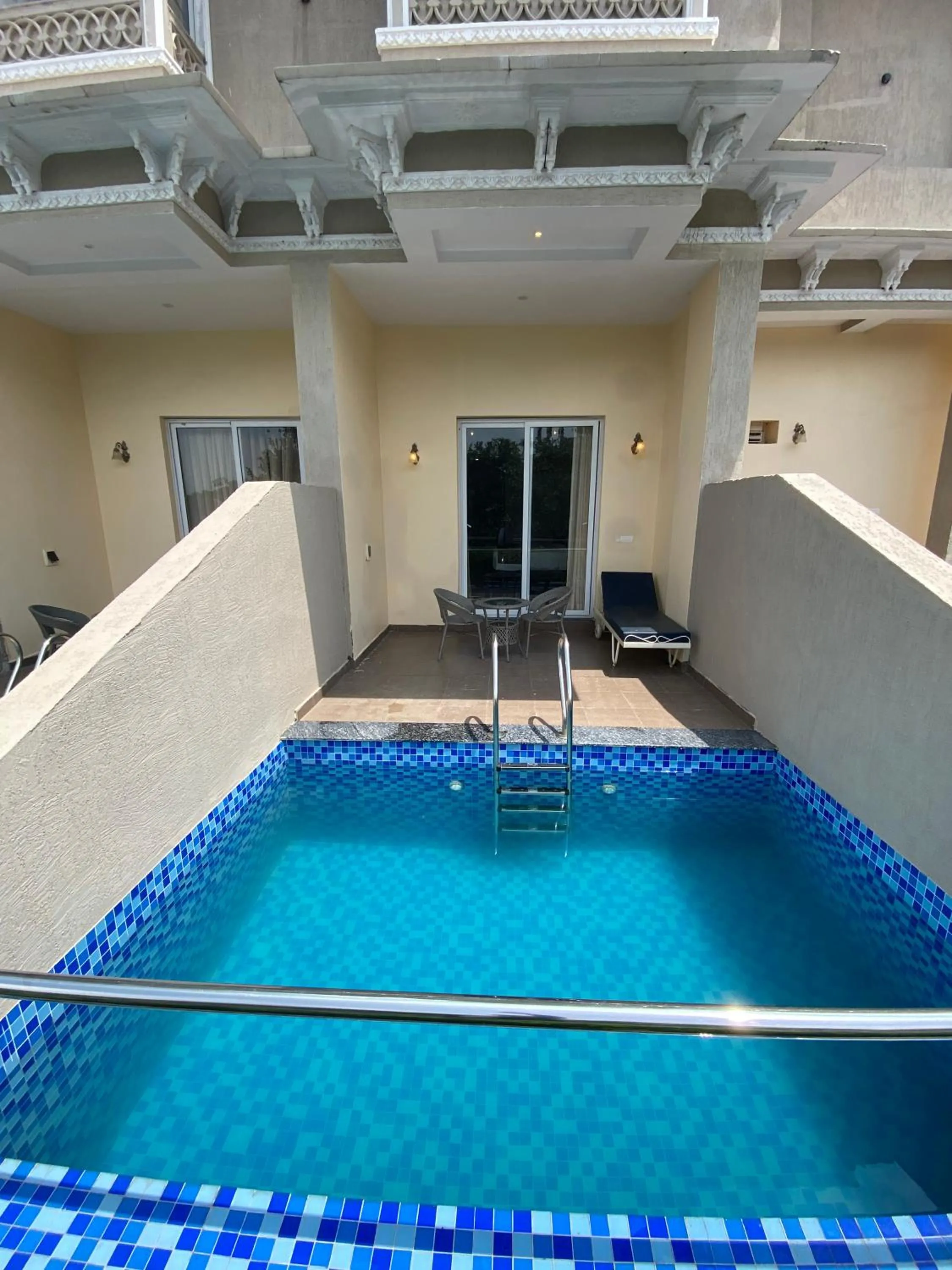 Swimming pool in Turban Bhawani Heritage, Kumbhalgarh