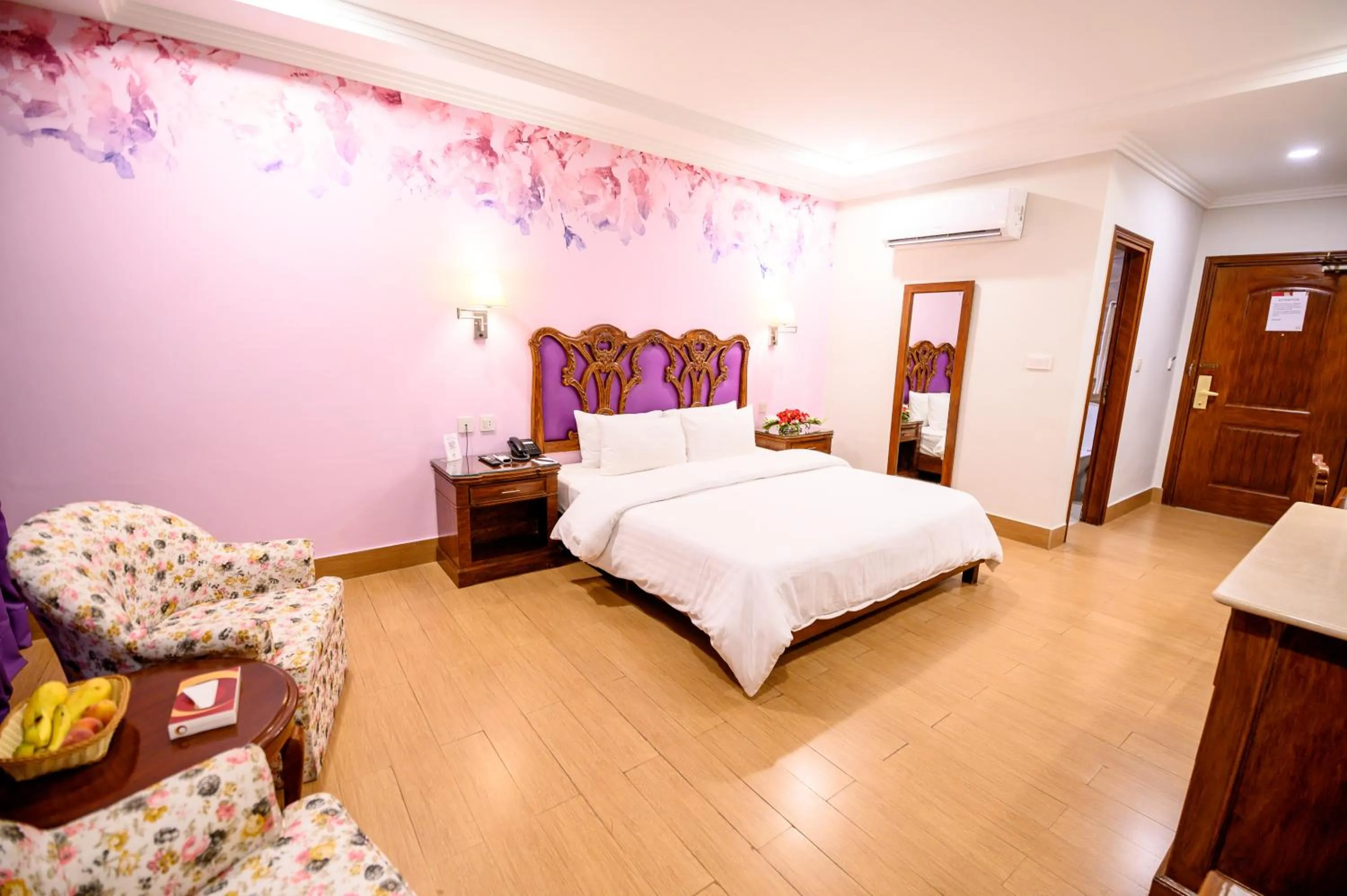 Bedroom, Bed in Hotel One Sargodha