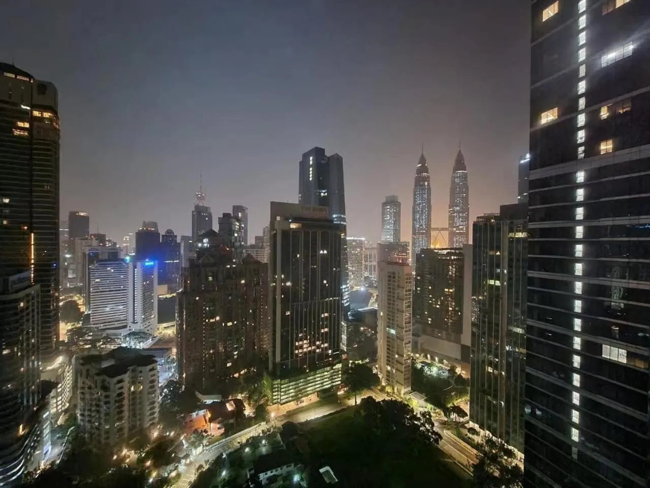 Night in 8 Kia Peng KLCC by WSD