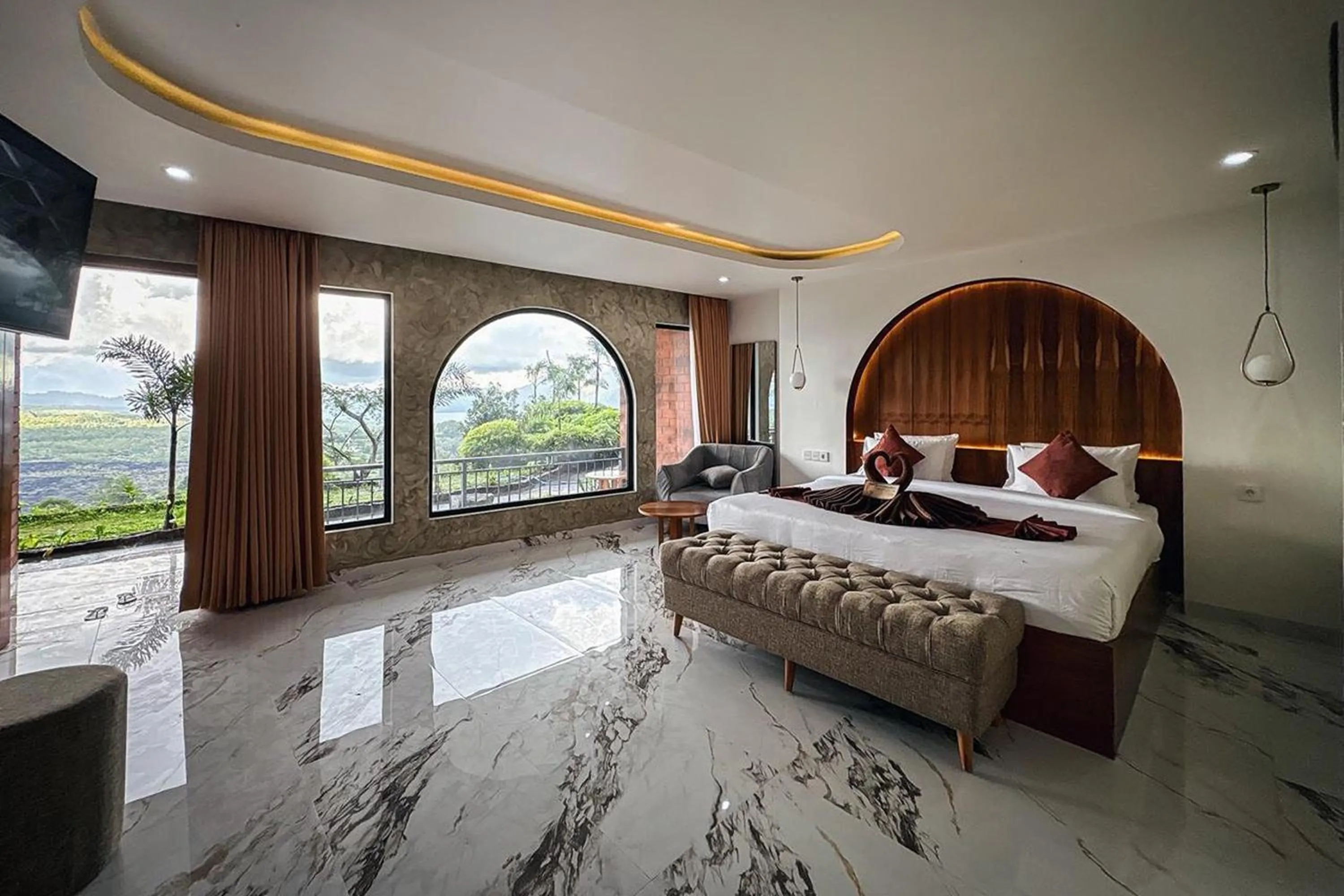 Bedroom, Bed in Caldera Hotel & Restaurant