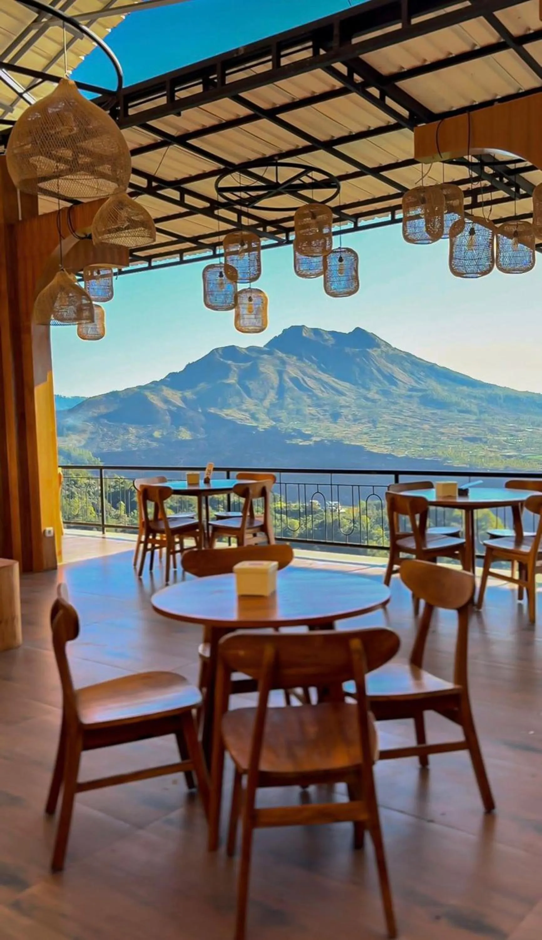 Restaurant/places to eat in Caldera Hotel & Restaurant