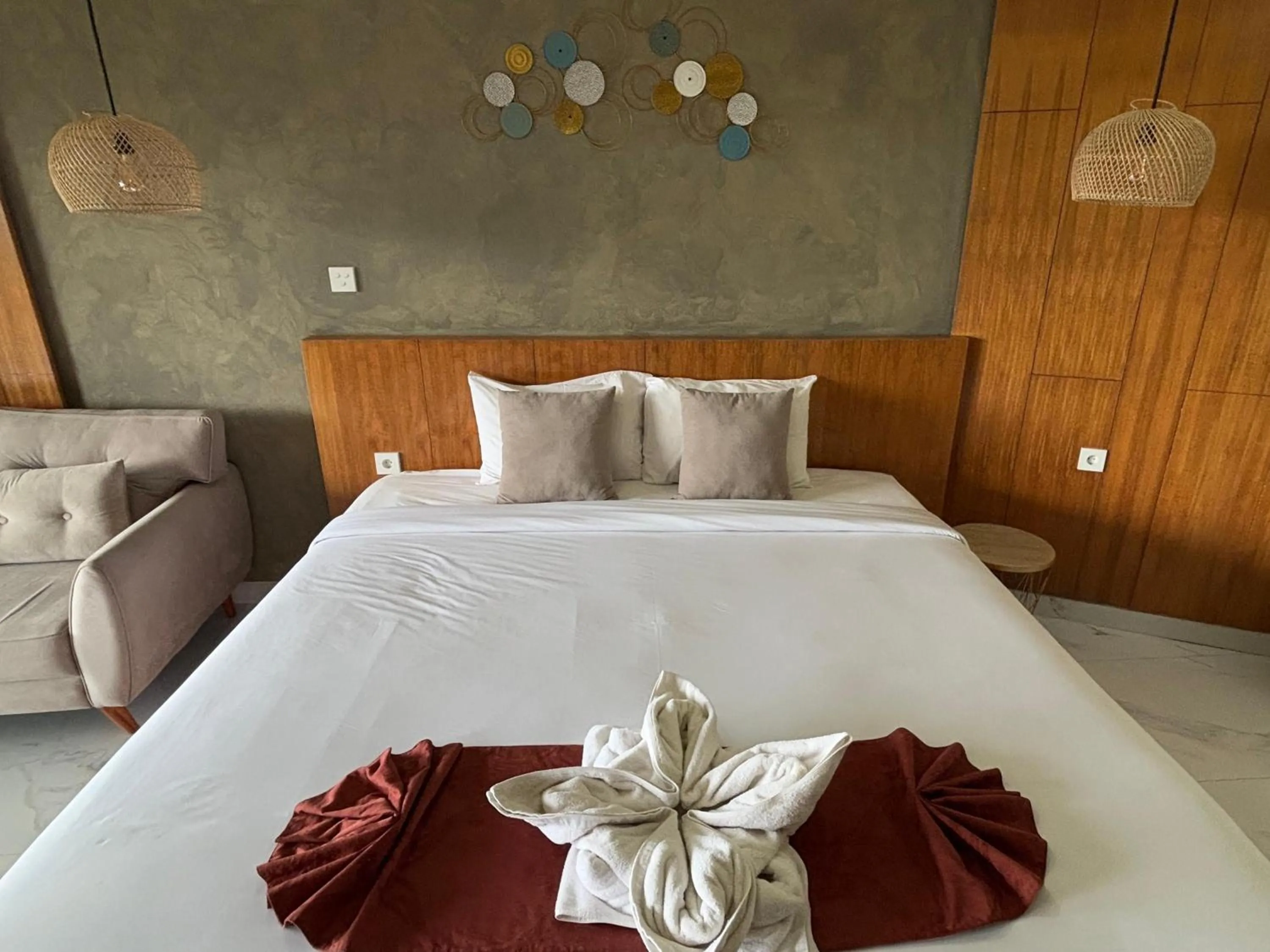 Bed in Caldera Hotel & Restaurant