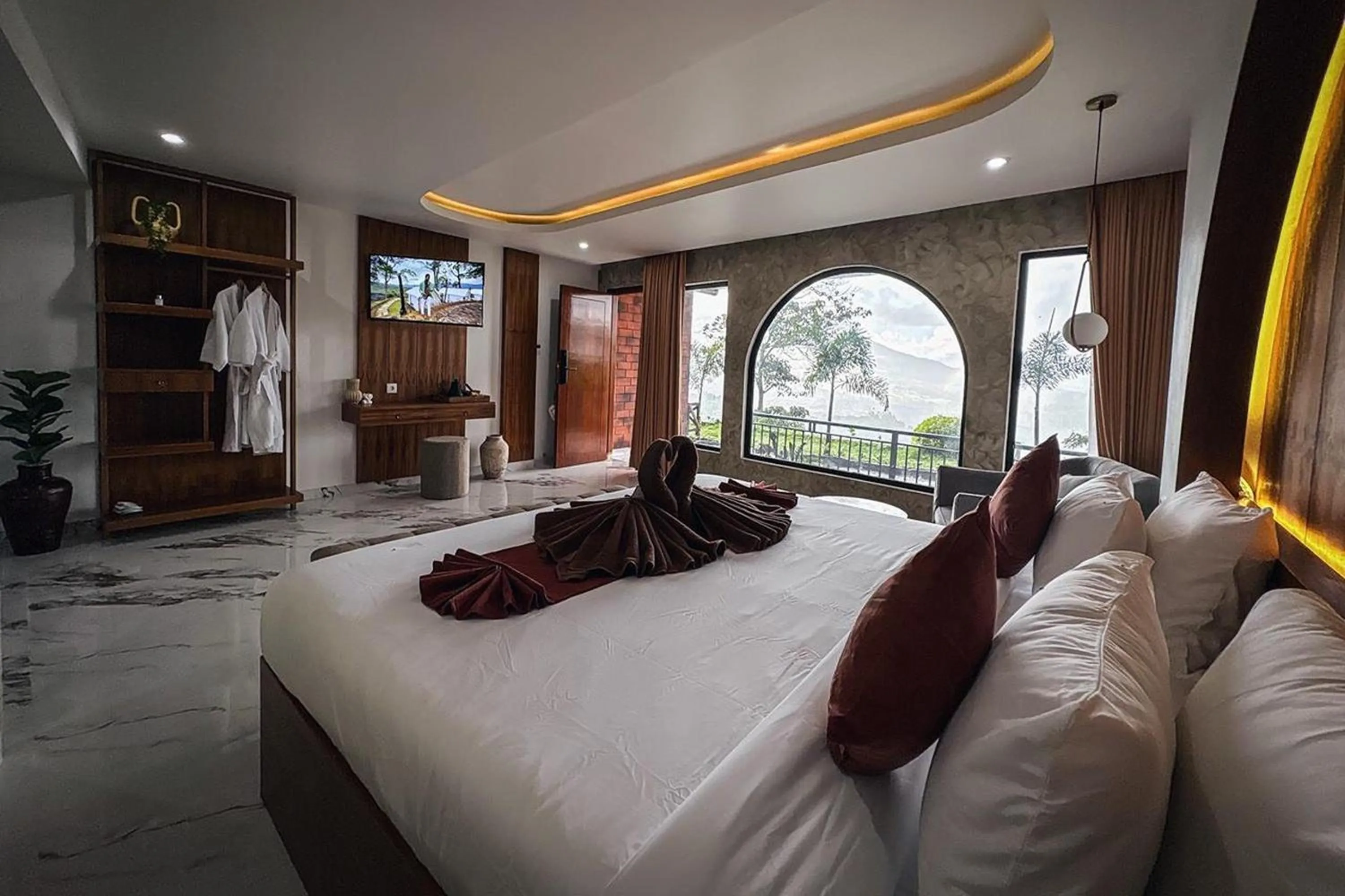 Bedroom, Bed in Caldera Hotel & Restaurant