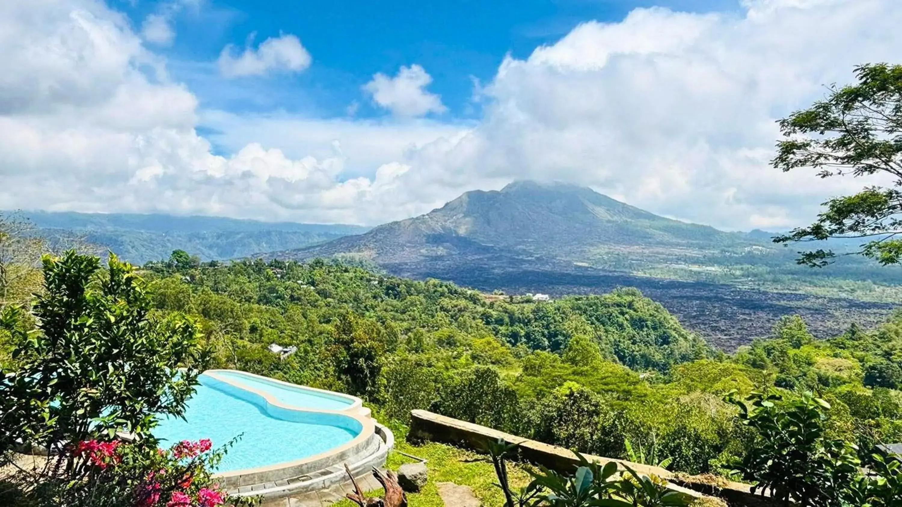 Swimming pool in Caldera Hotel & Restaurant Swimming pool in Caldera Hotel & Restaurant