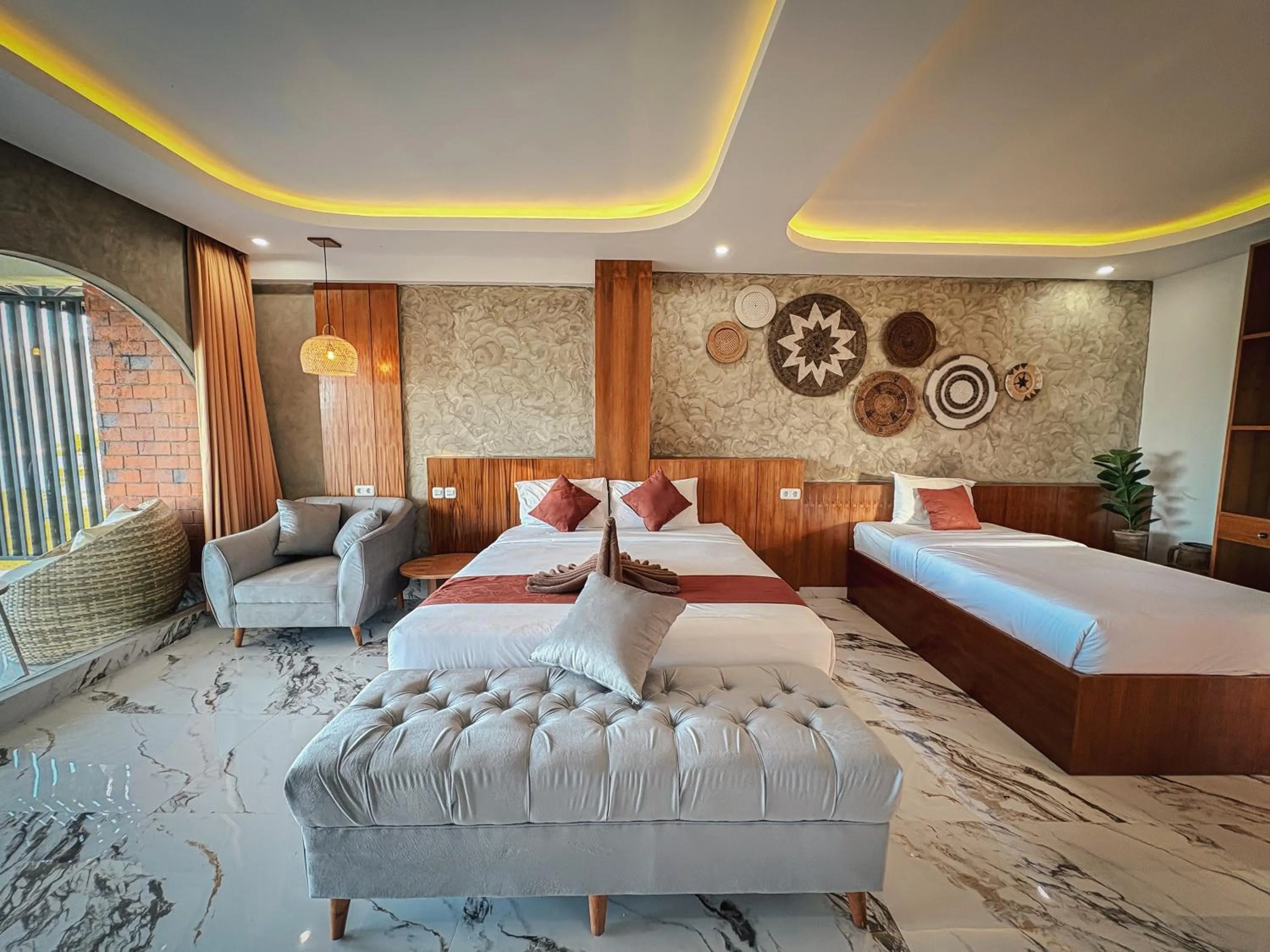 Bed in Caldera Hotel & Restaurant