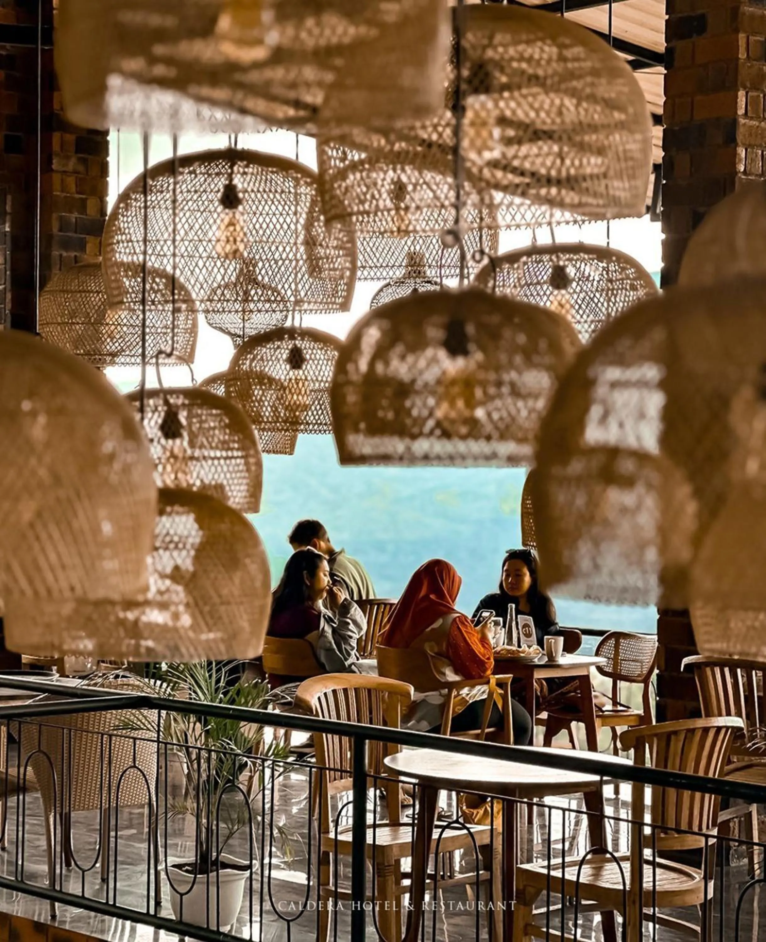 Restaurant/places to eat in Caldera Hotel & Restaurant