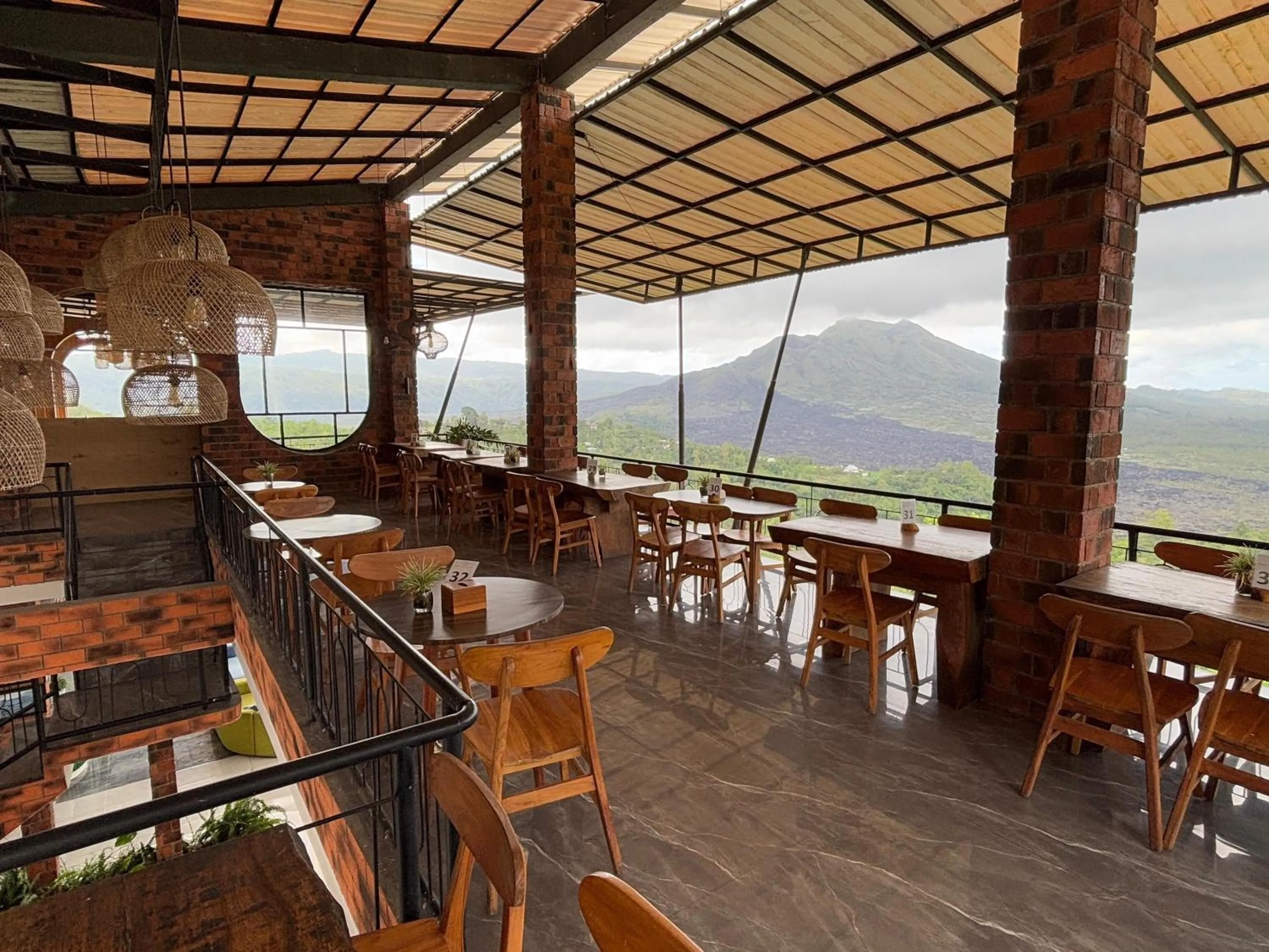 Restaurant/places to eat in Caldera Hotel & Restaurant