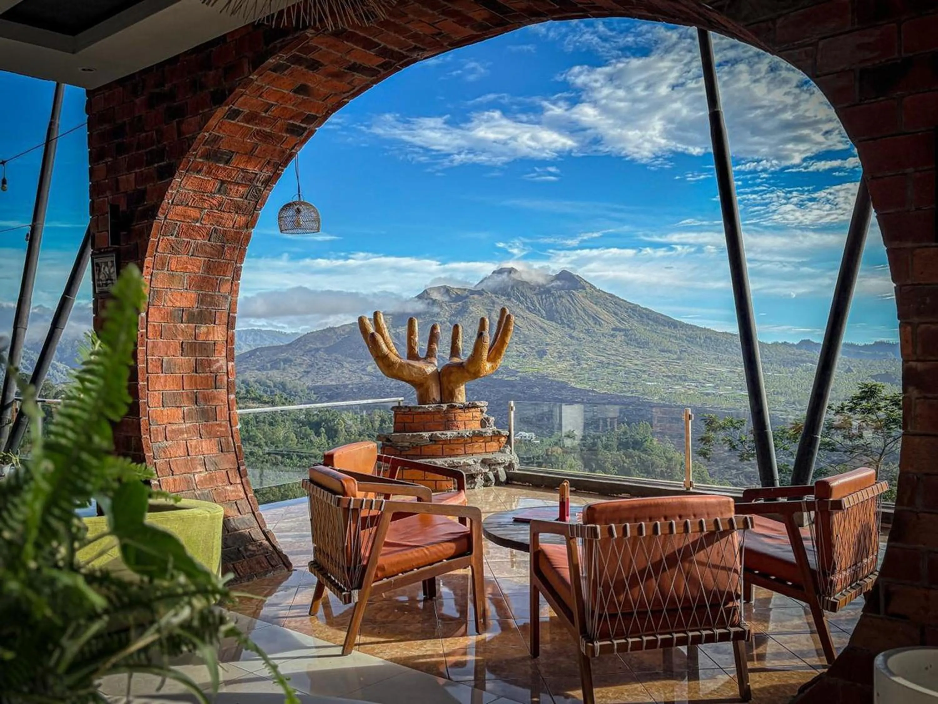 Restaurant/places to eat in Caldera Hotel & Restaurant