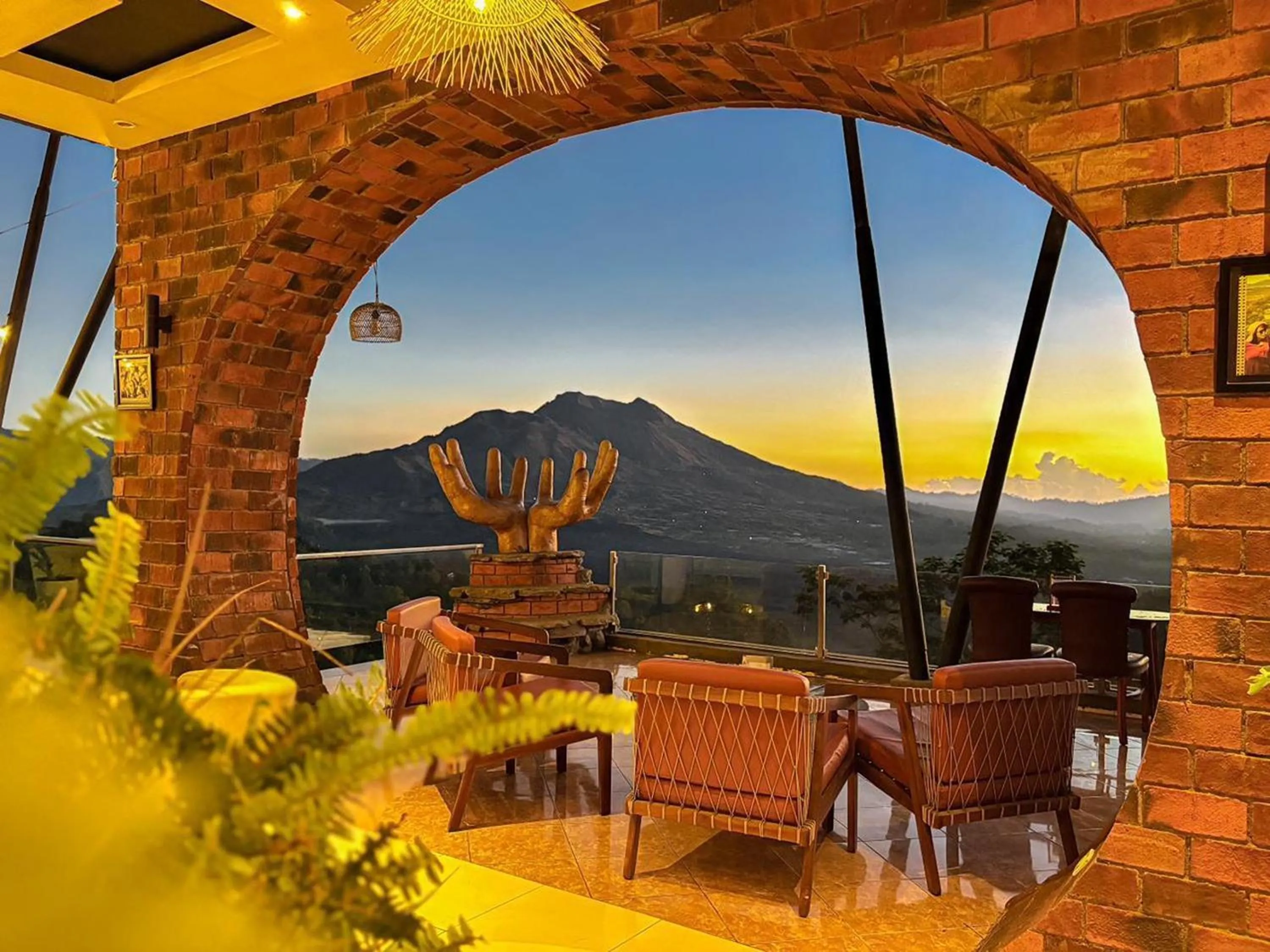 Restaurant/places to eat in Caldera Hotel & Restaurant
