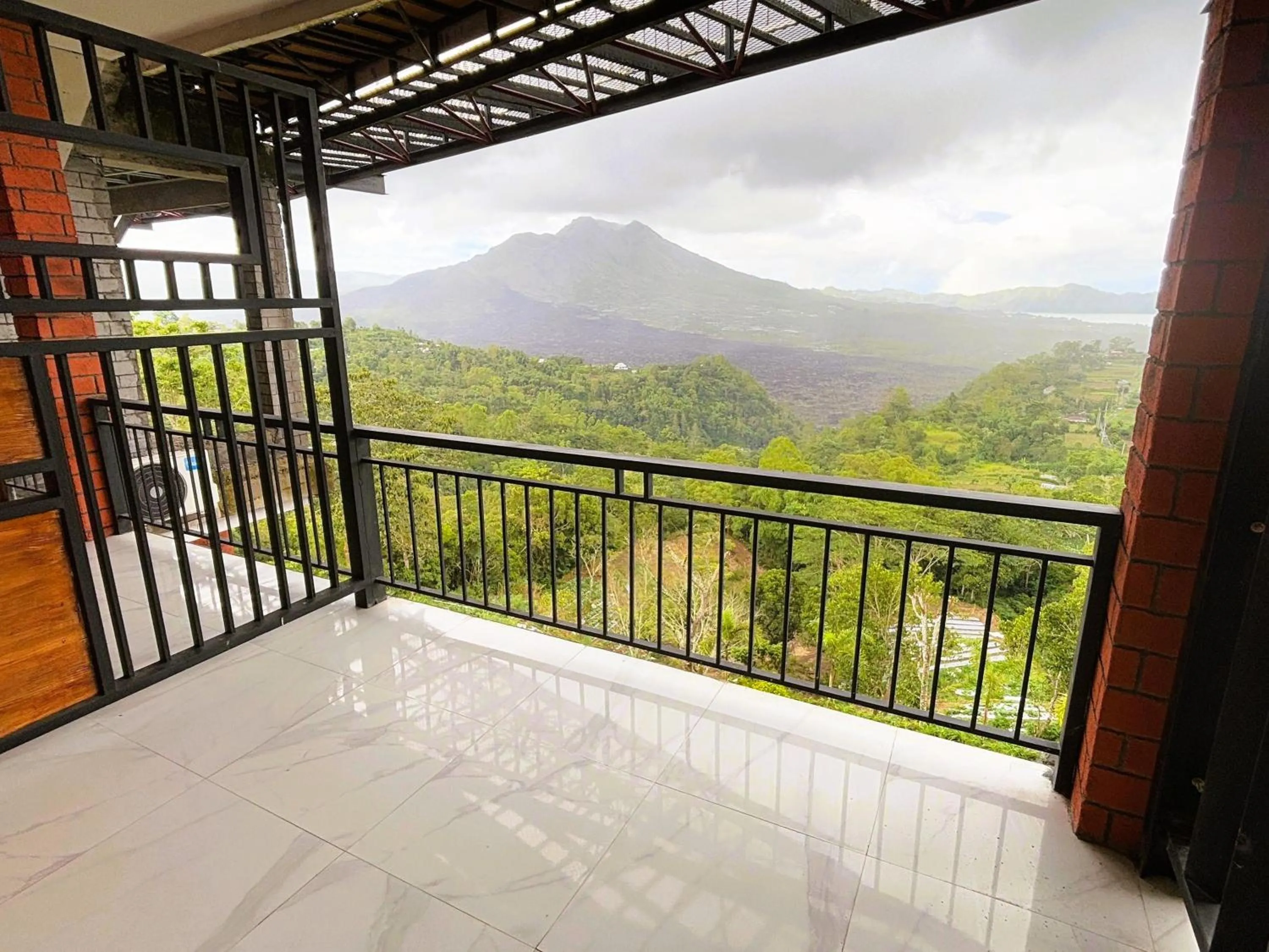Balcony/Terrace in Caldera Hotel & Restaurant