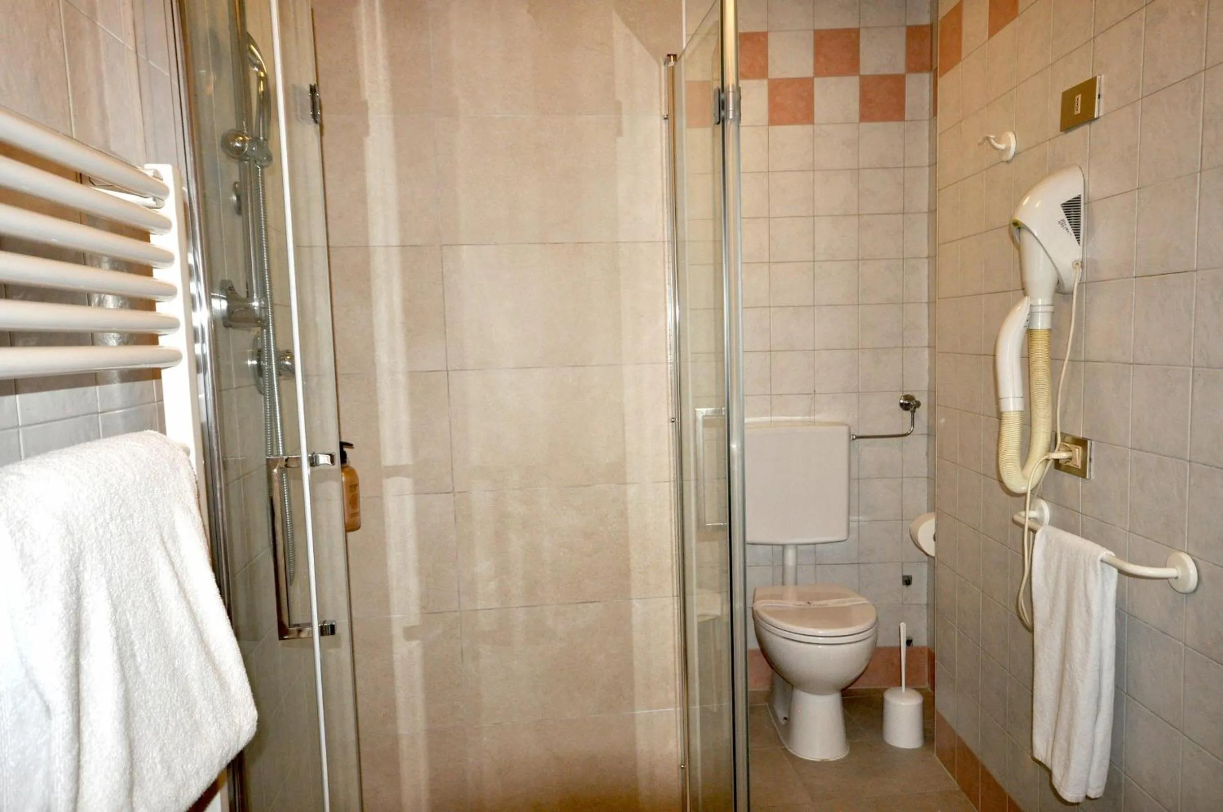 Shower in Hotel Igea