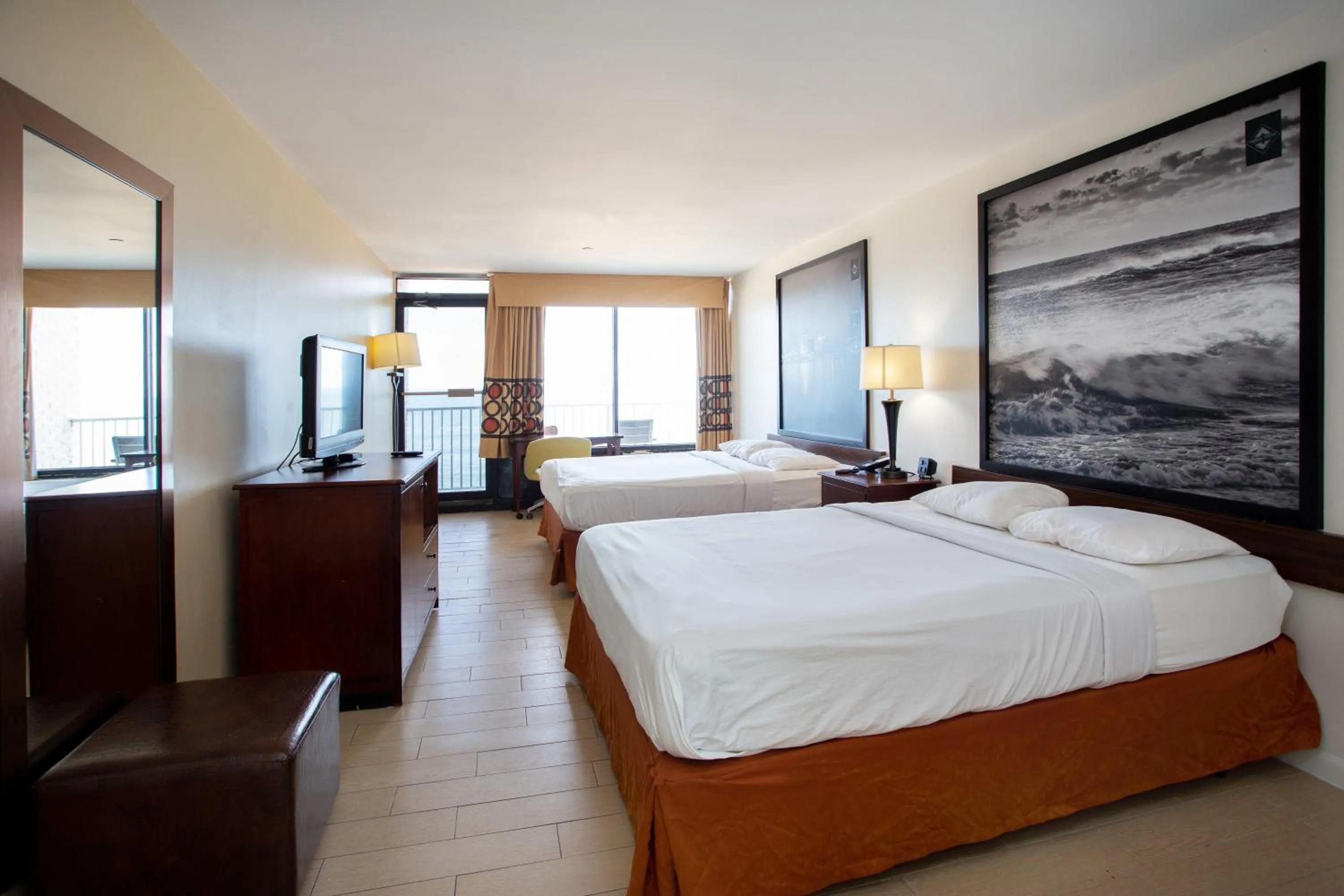 Bedroom, Bed in Super 8 by Wyndham Virginia Beach Oceanfront