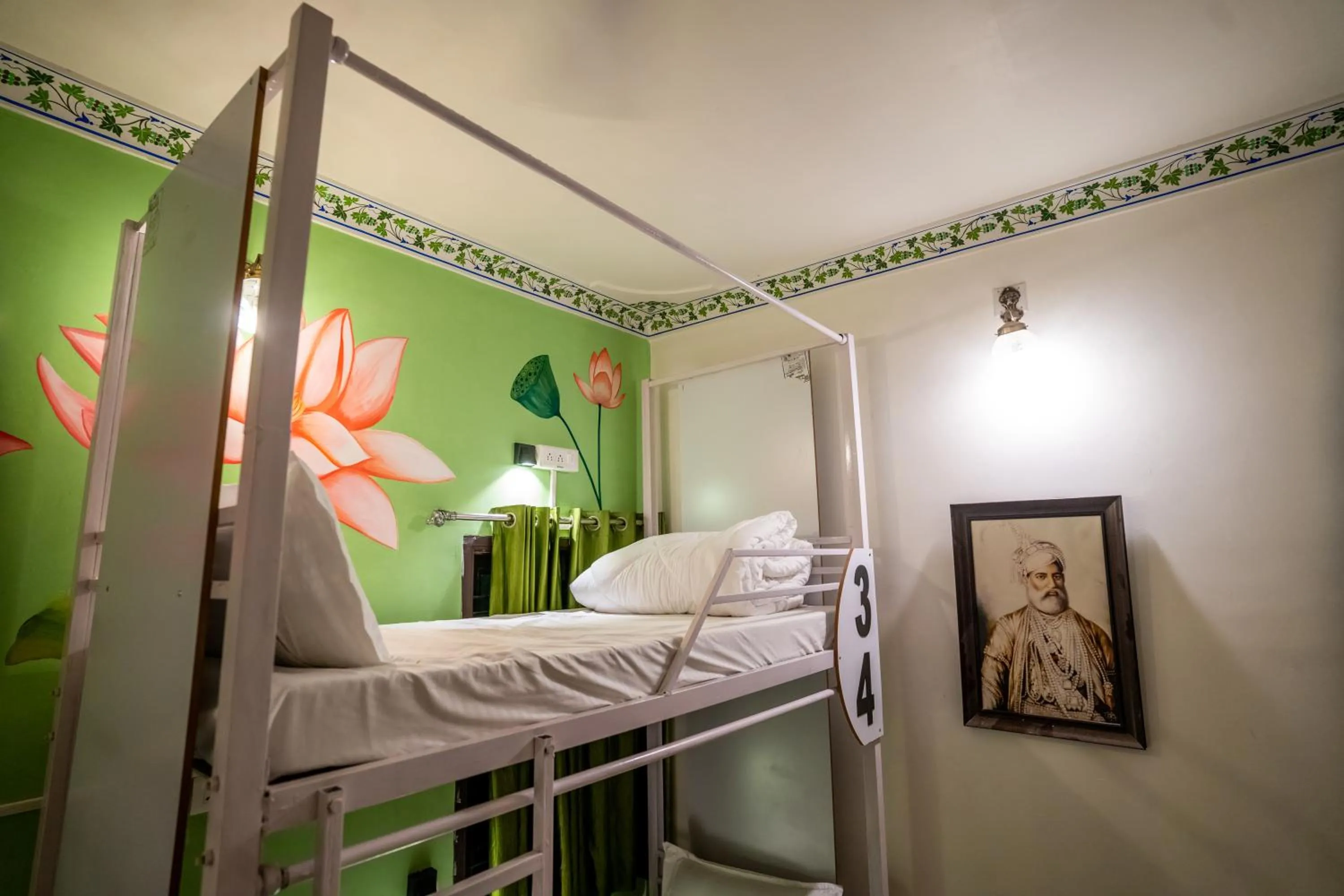 bunk bed, Bed in Citylights By MUSAFIR