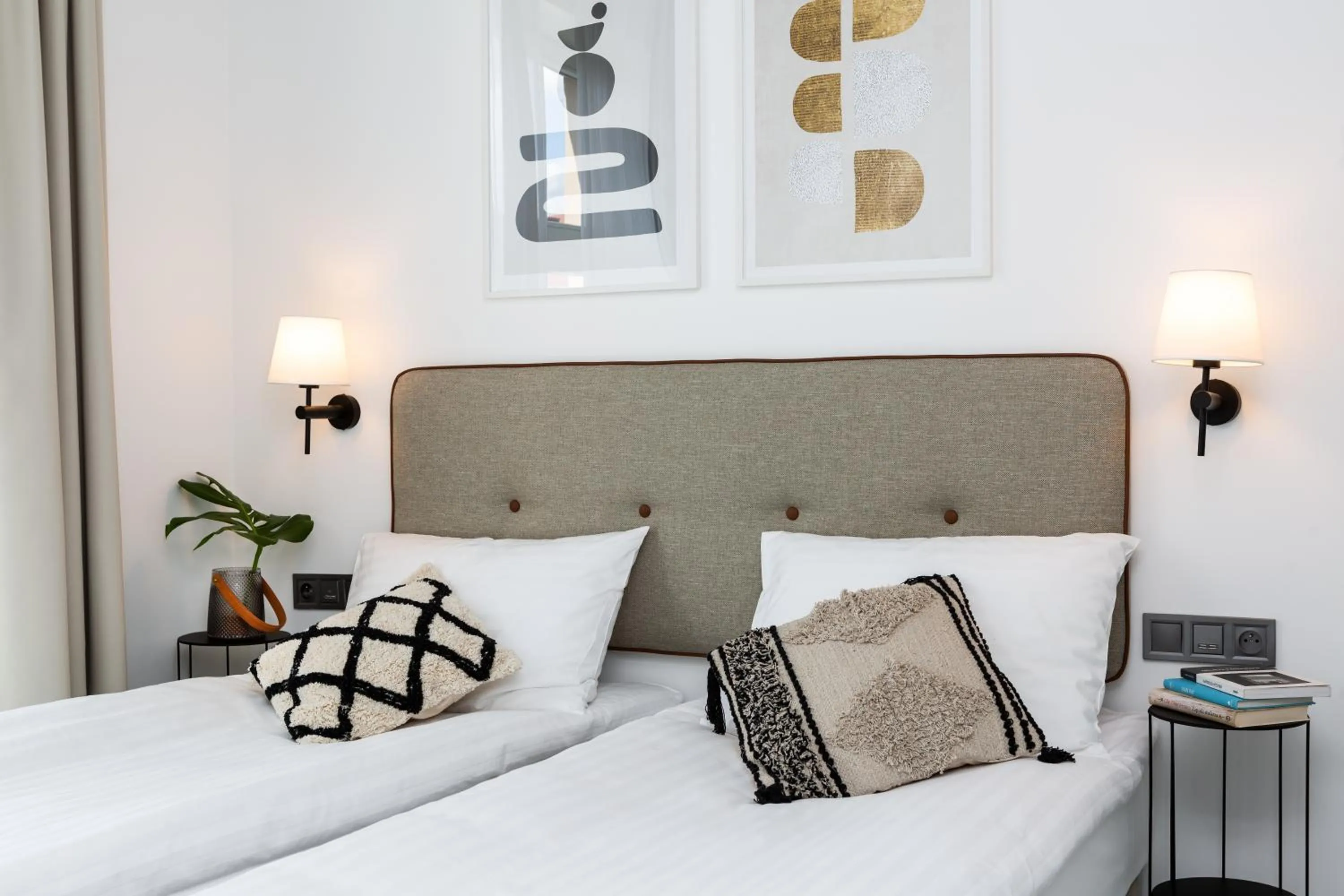 Bedroom, Bed in H11 Aparthotel