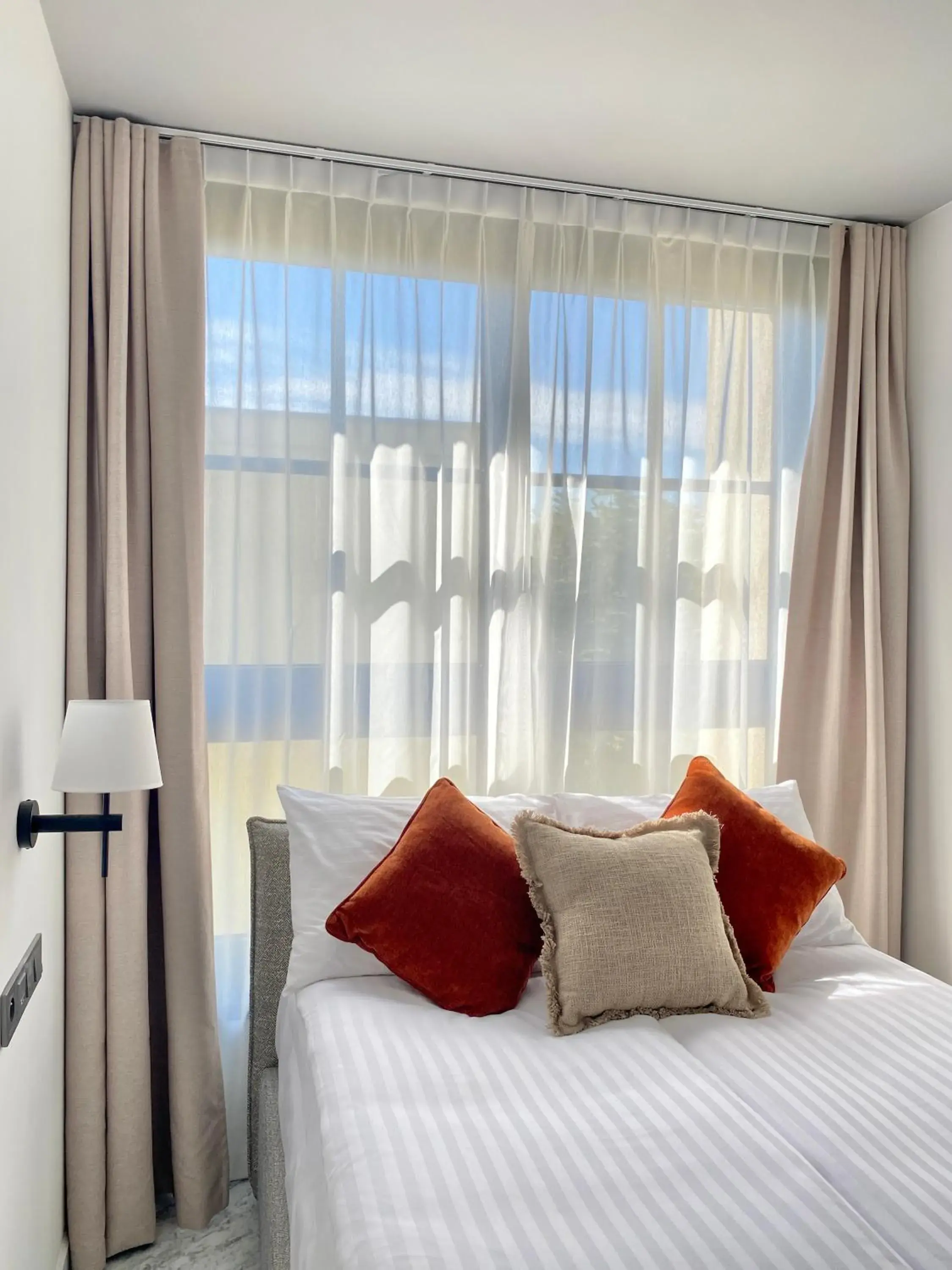 Bed in H11 Aparthotel Bed in H11 Aparthotel