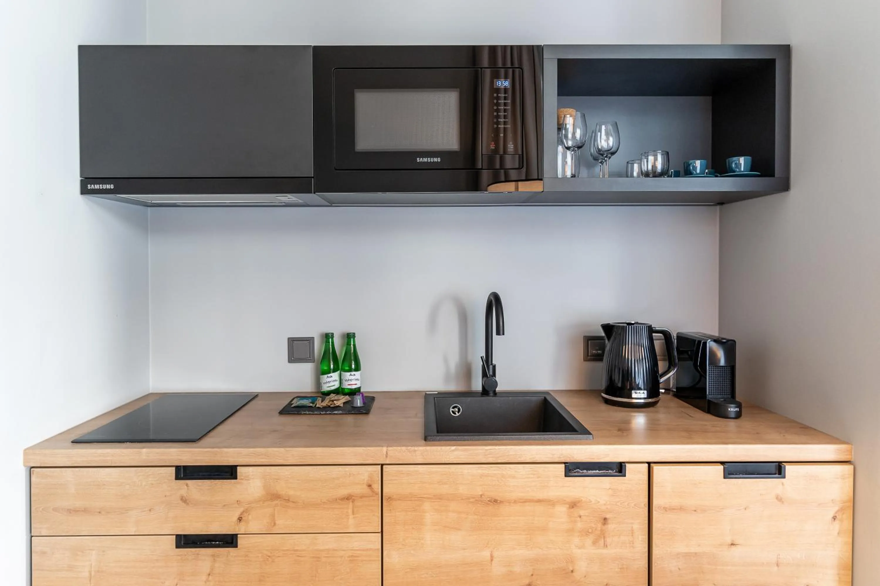 Kitchen or kitchenette in H11 Aparthotel