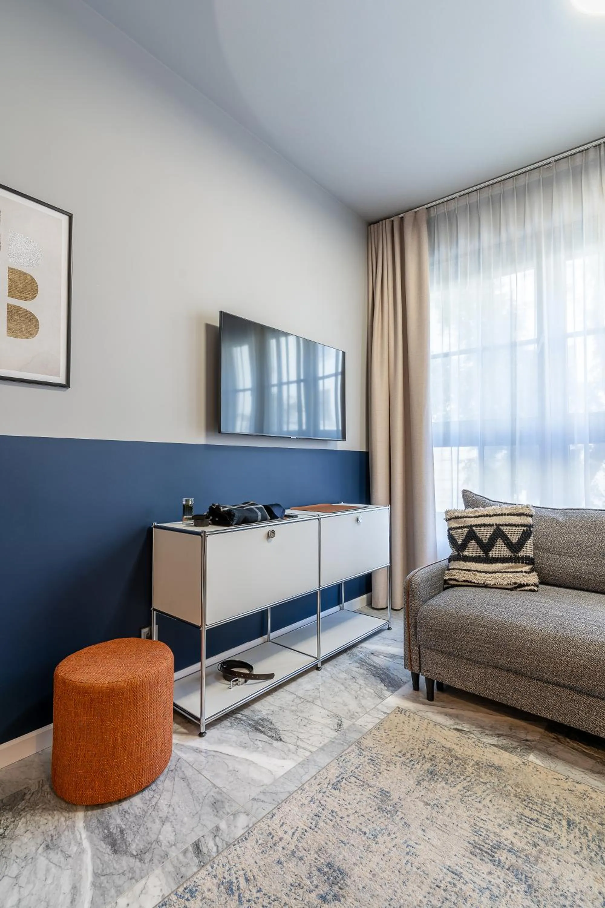 Living room in H11 Aparthotel