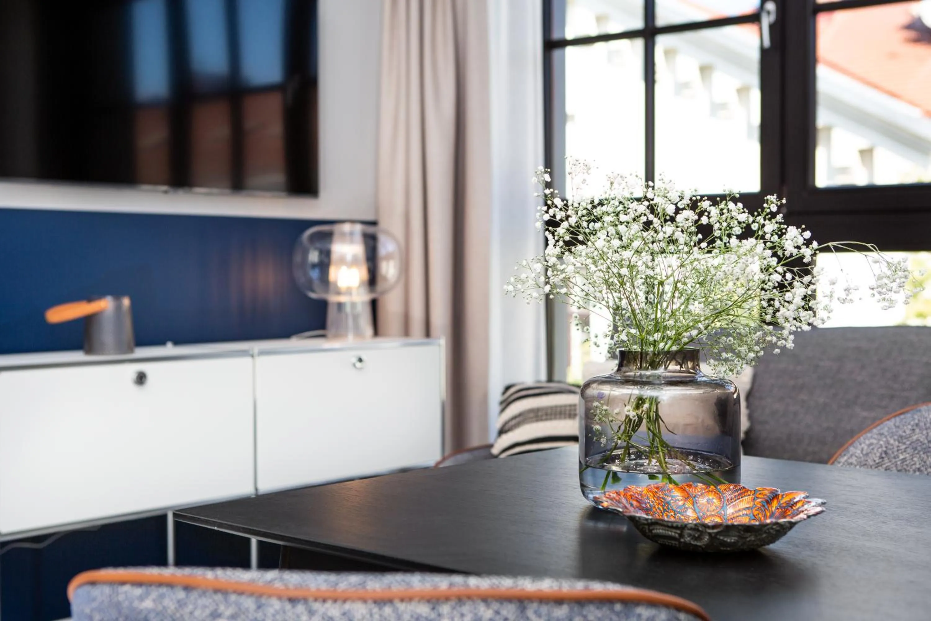 Seating area in H11 Aparthotel