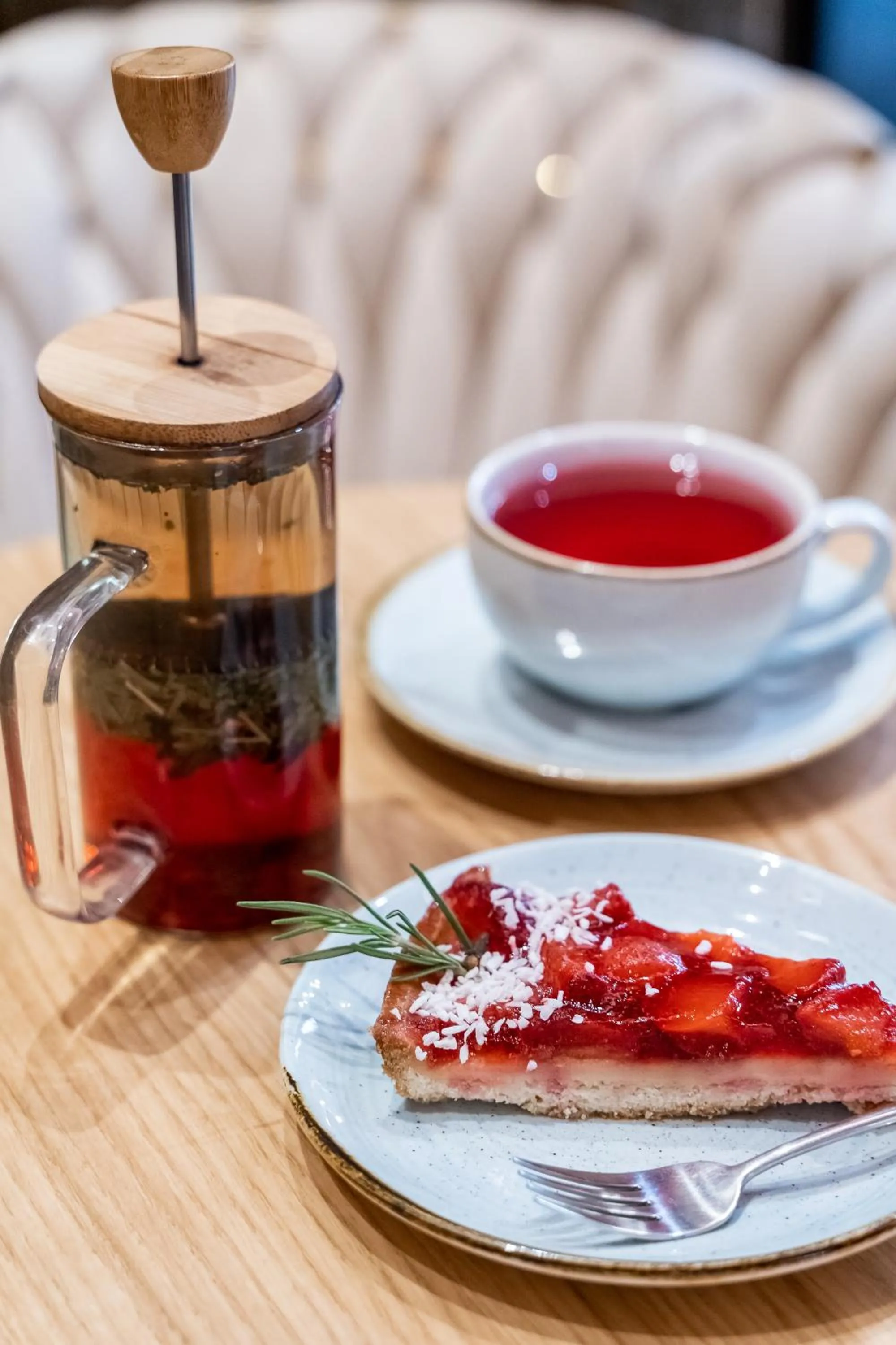 Restaurant/places to eat in H11 Aparthotel