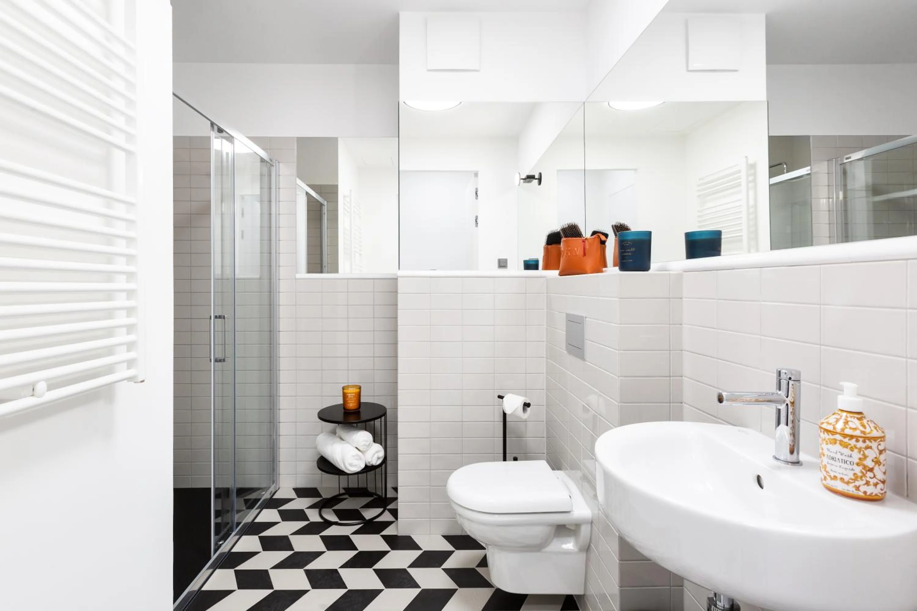 Bathroom in H11 Aparthotel