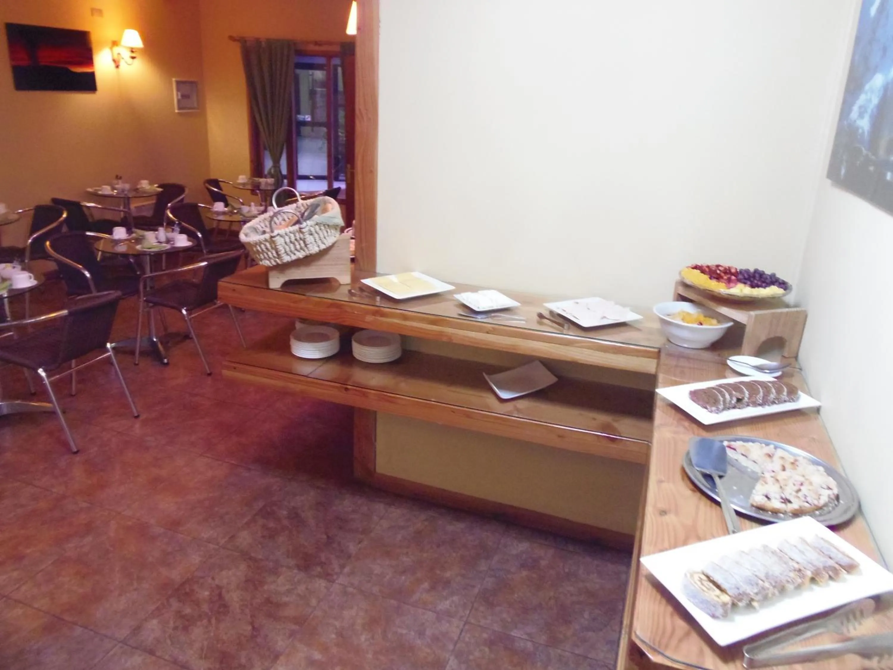 Restaurant/places to eat in Hotel Departamentos del Sur