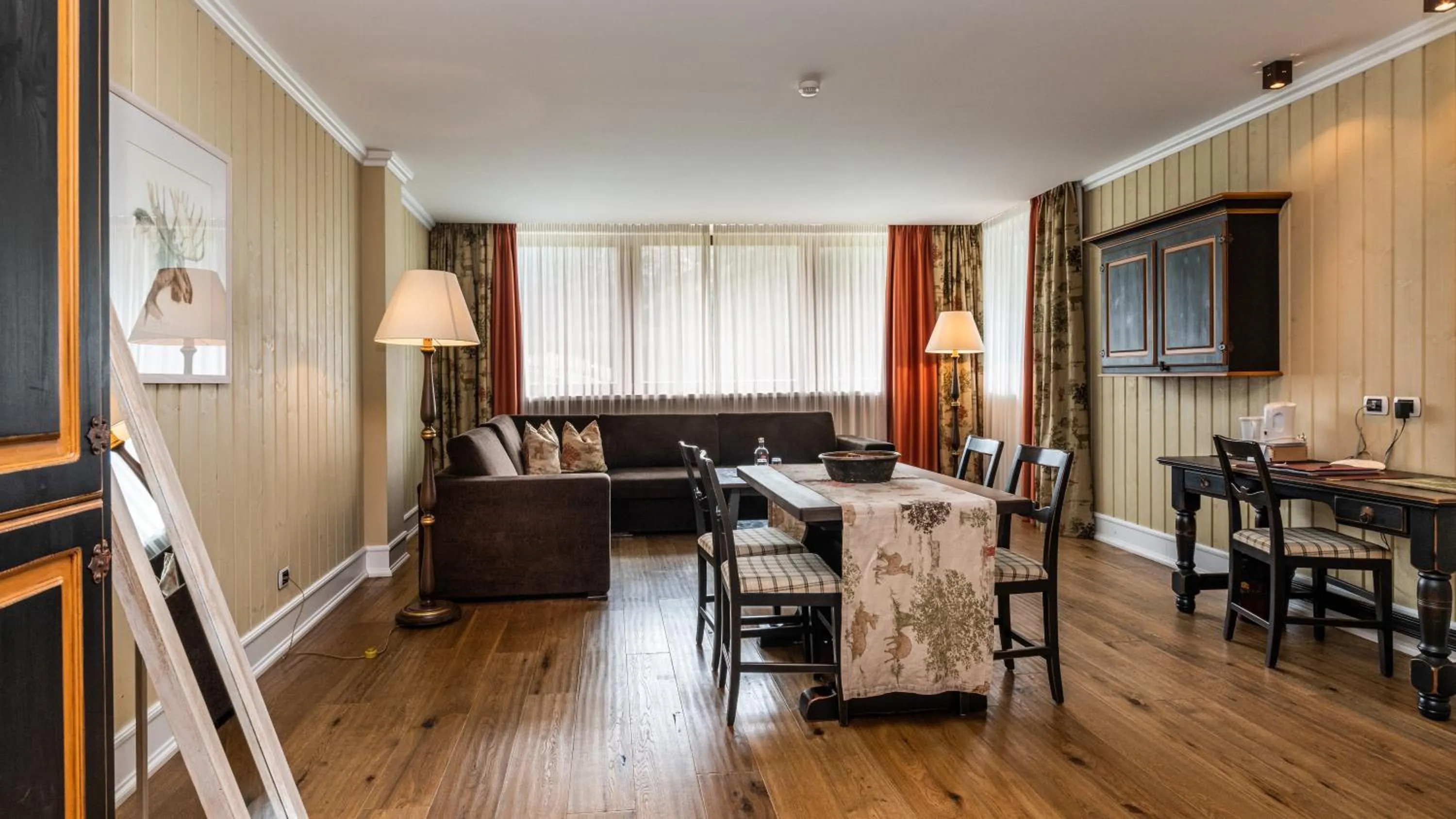 Seating area in Romantik Hotel Santer