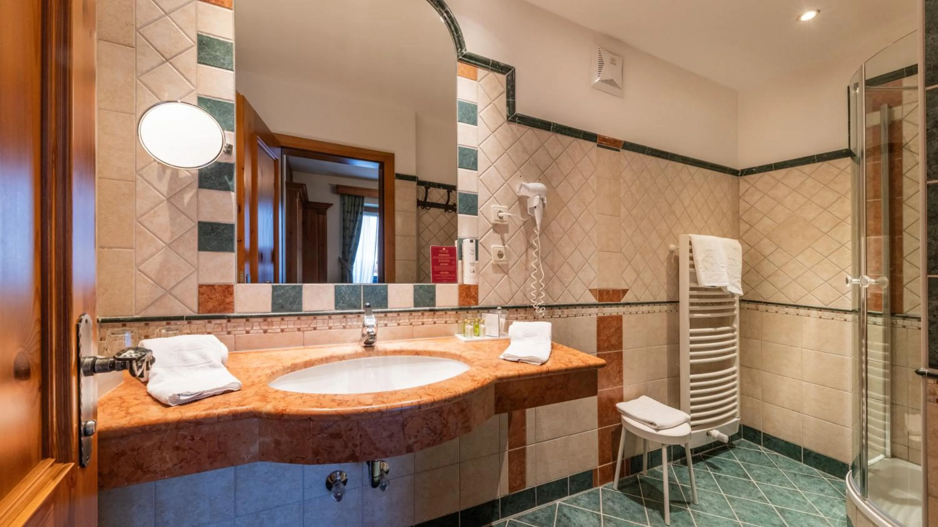 Bathroom in Romantik Hotel Santer