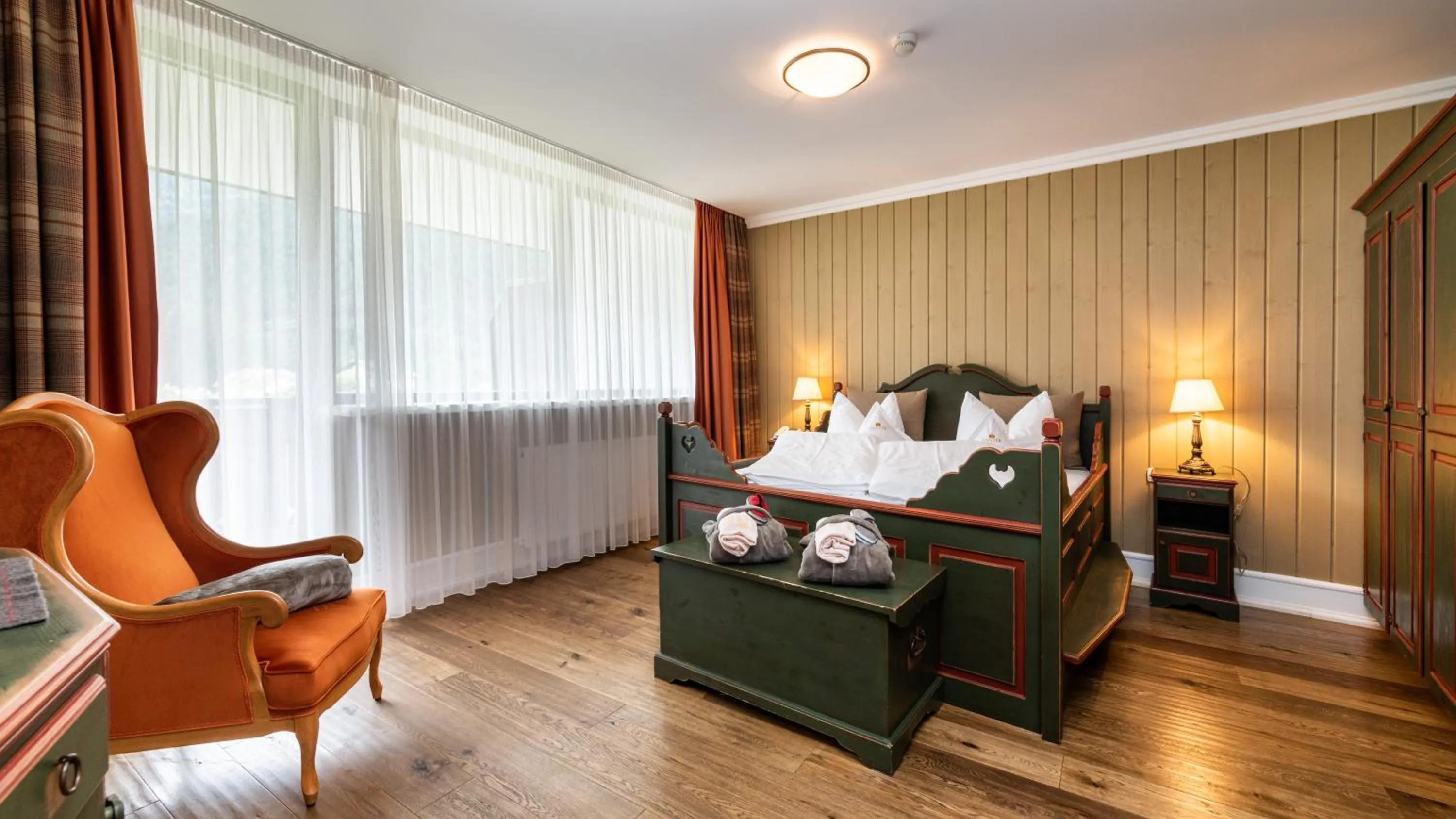 Photo of the whole room, Bed in Romantik Hotel Santer