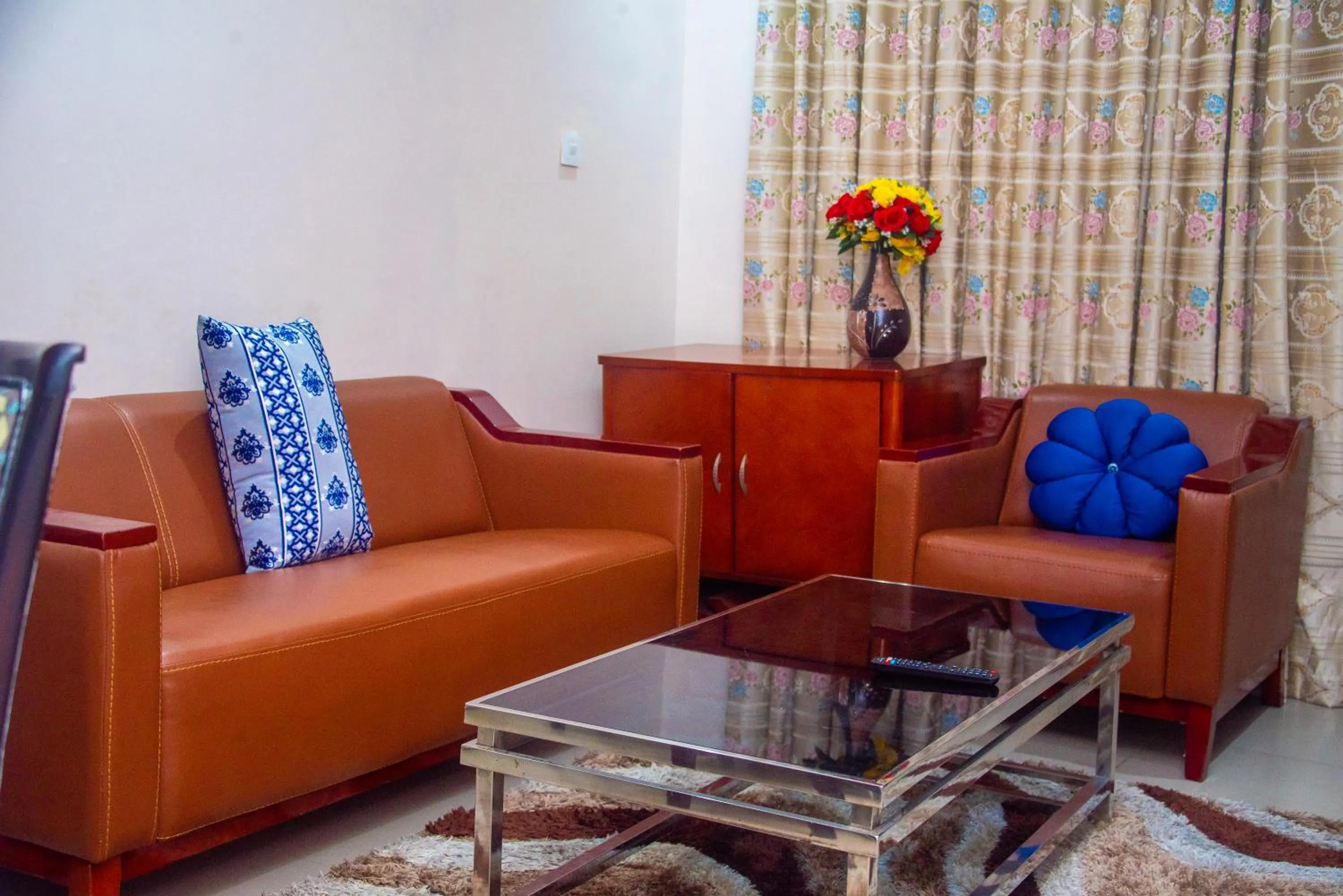 Living room in Golden Tulip Garden City Hotel - Rivotel