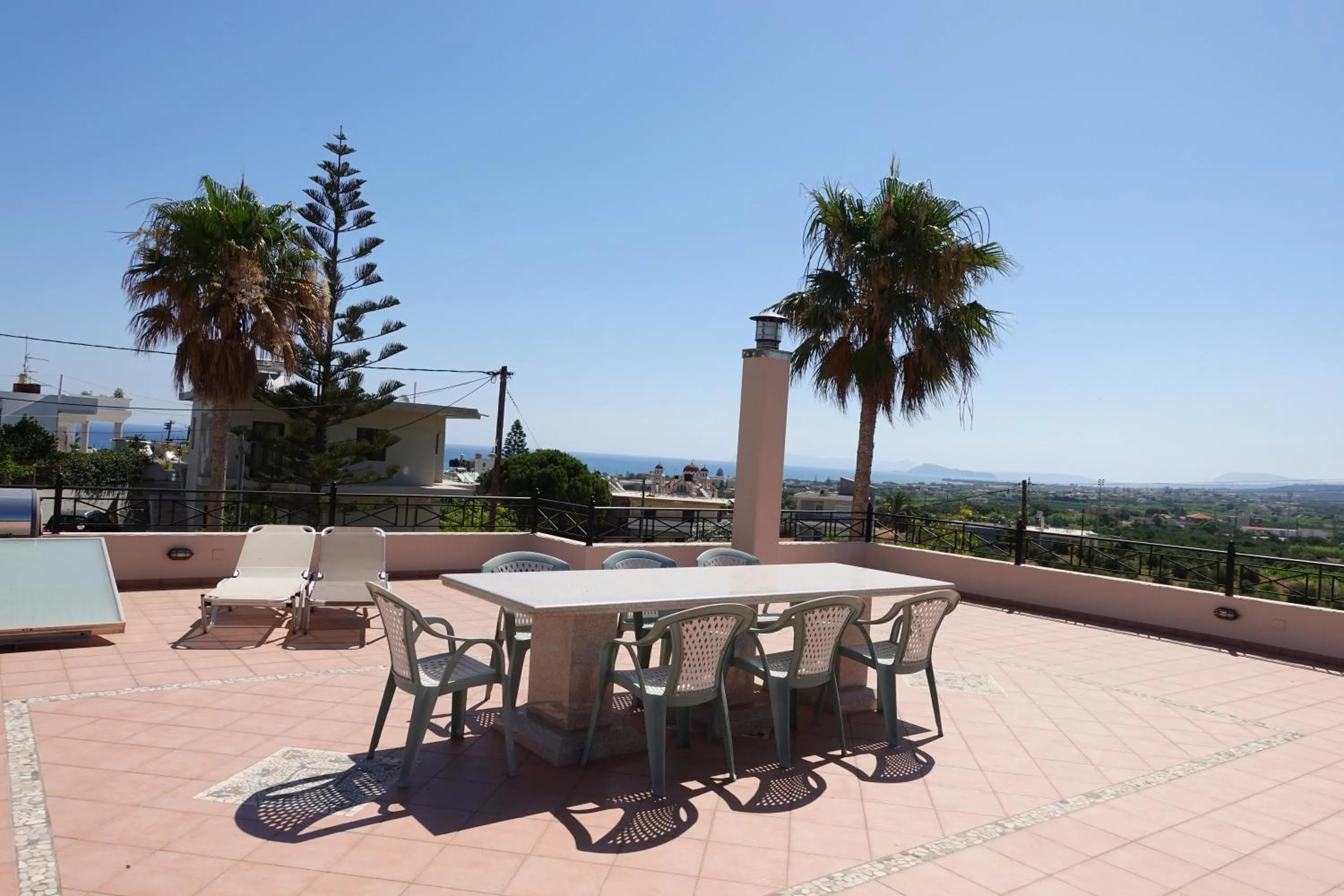 Villa Harriet Maria with pool and ocean view Kolimbari, Chania