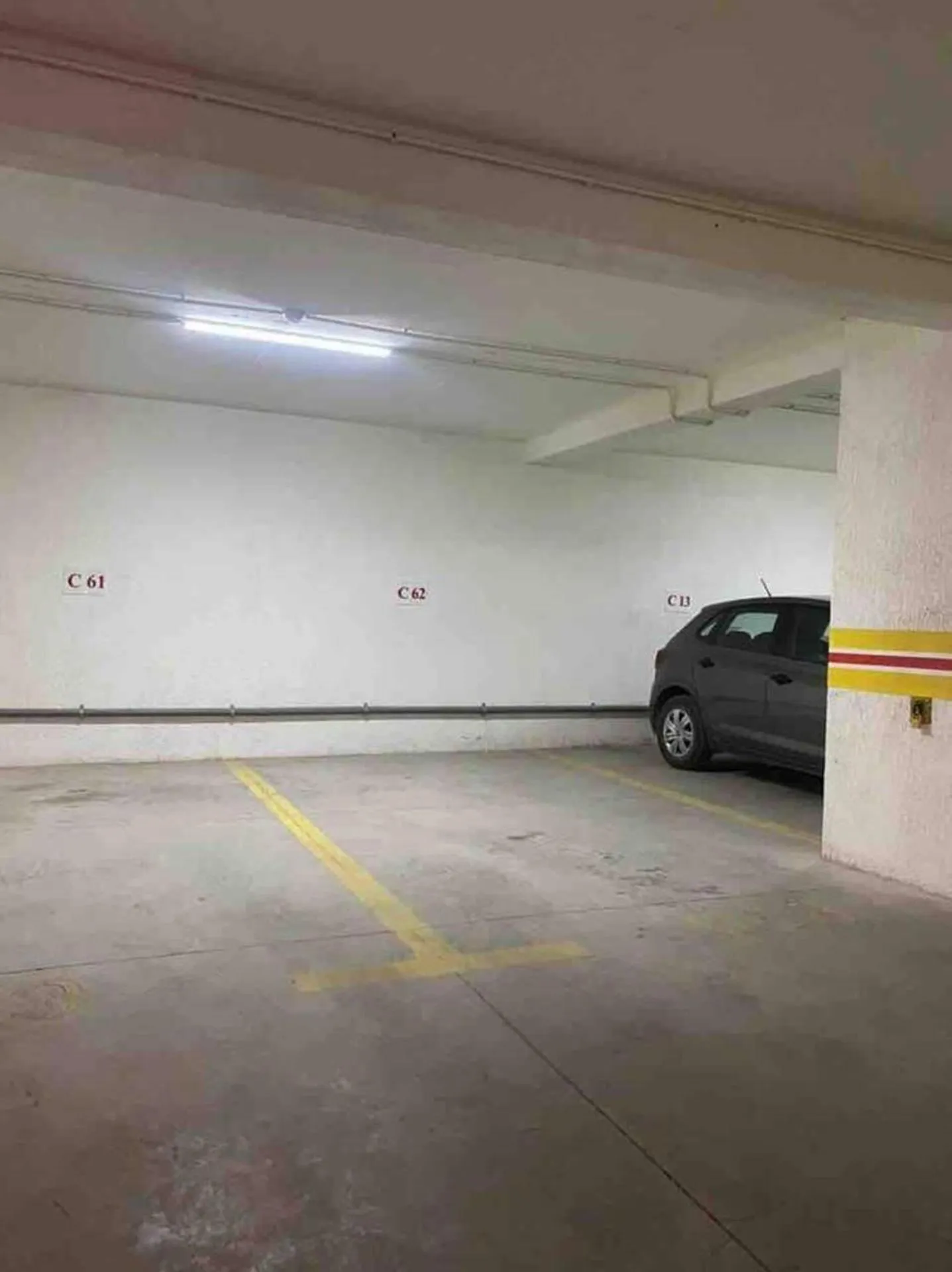 Parking in Charming 1-Bed Apartment in Tunis close to centre