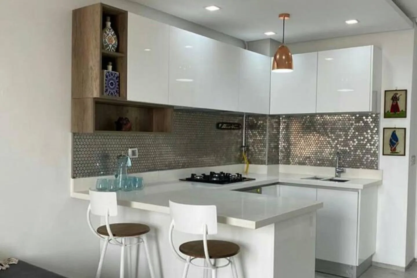 1 Bed Flat - Sleeps 2 - Parking - Wifi