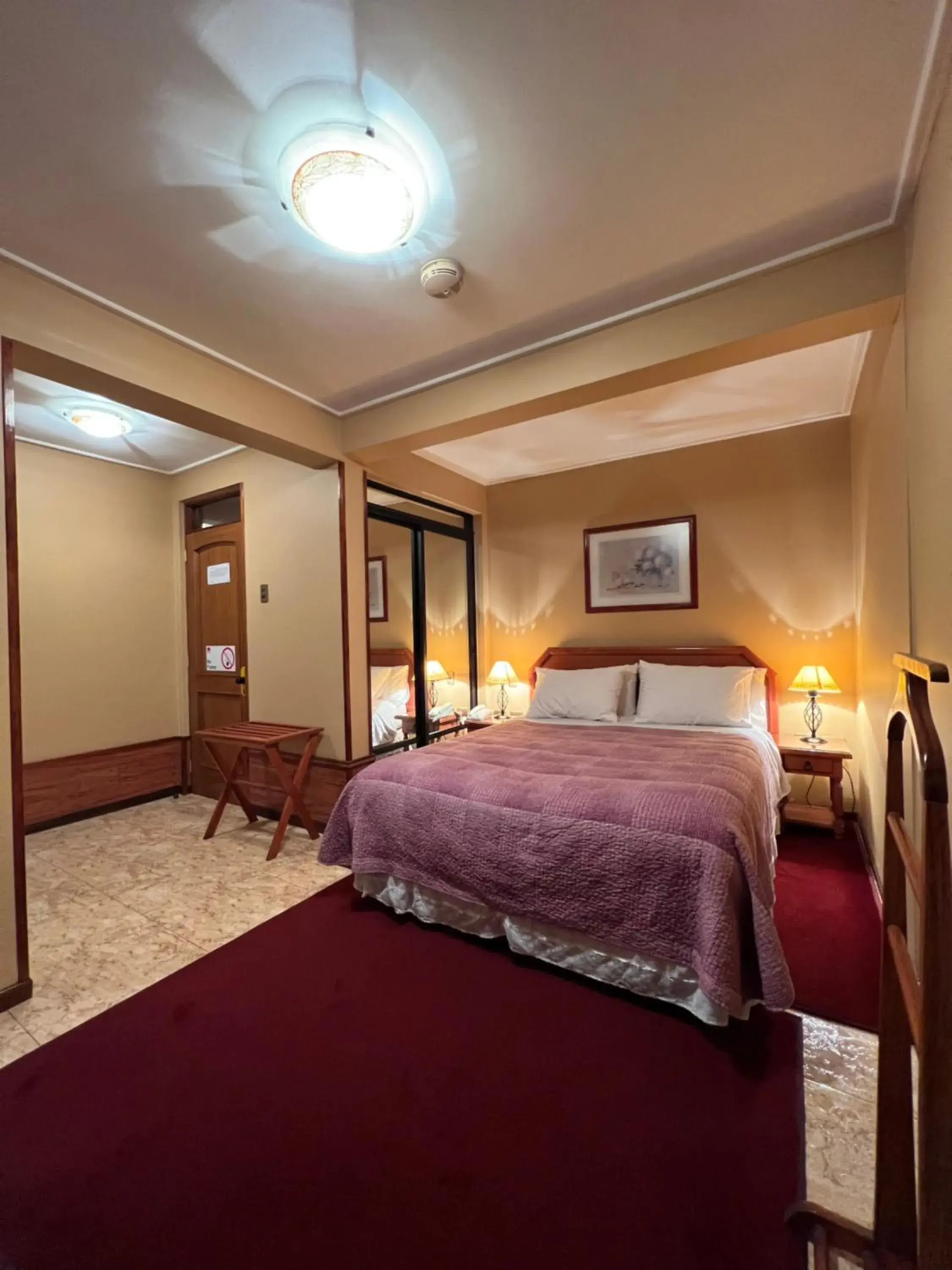 Standard Single Room in Hotel Mosul Standard Single Room in Hotel Mosul