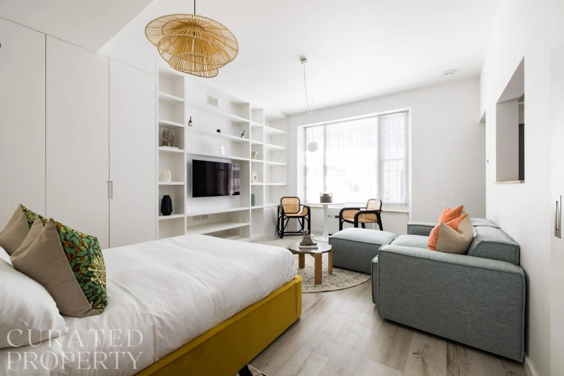 Light-filled Studio with AC - Earl's Court