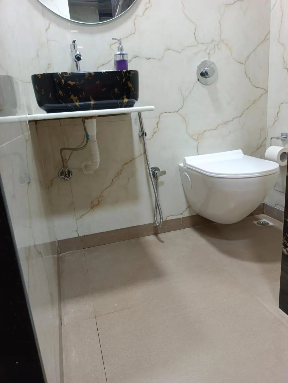 Bathroom in Hotel airport annex