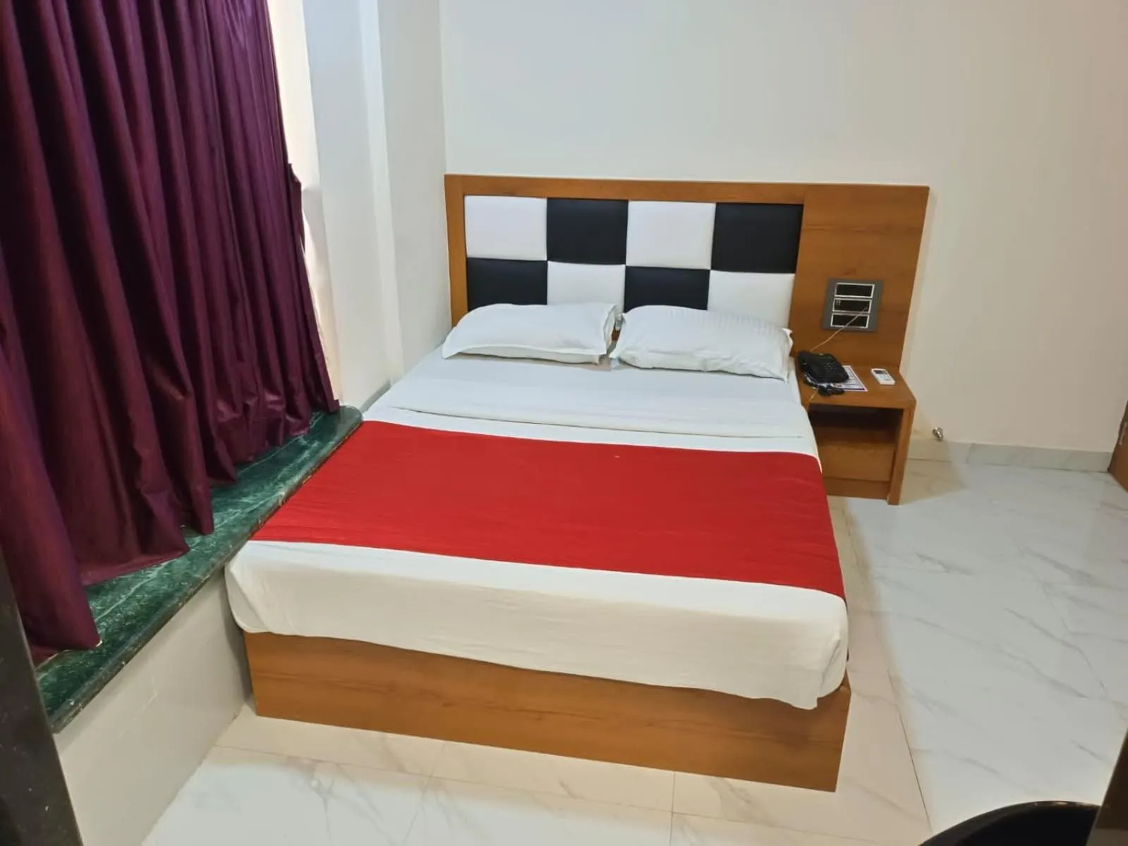 Bedroom, Bed in Hotel airport annex