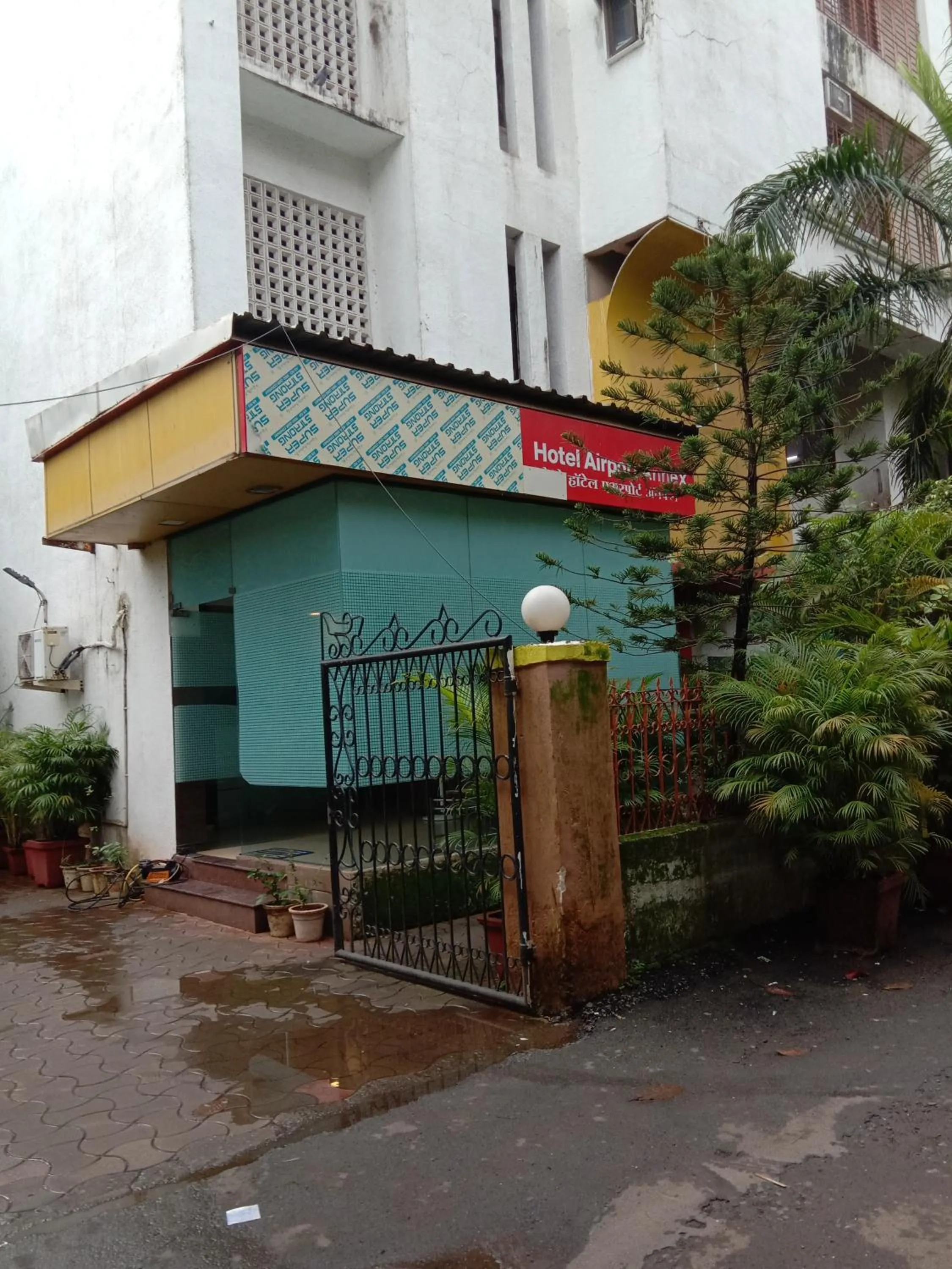 Property building in Hotel airport annex