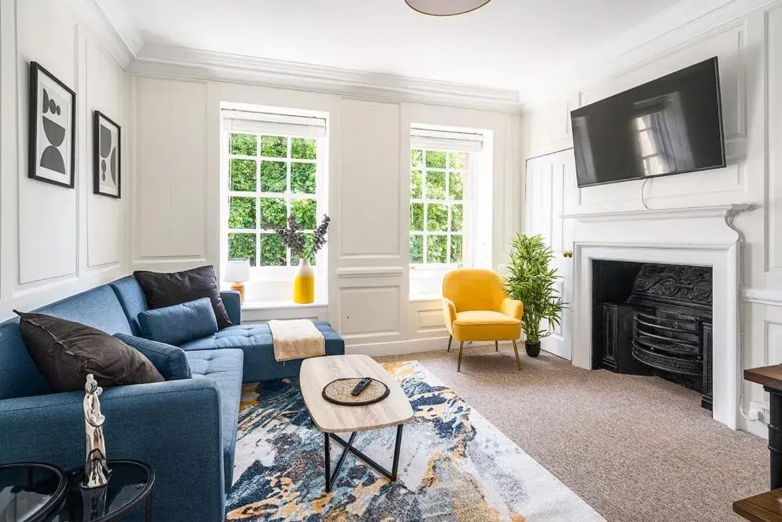 Stunning 3 Bedroom Period City Centre Apartment Stunning 3 Bedroom Period City Centre Apartment