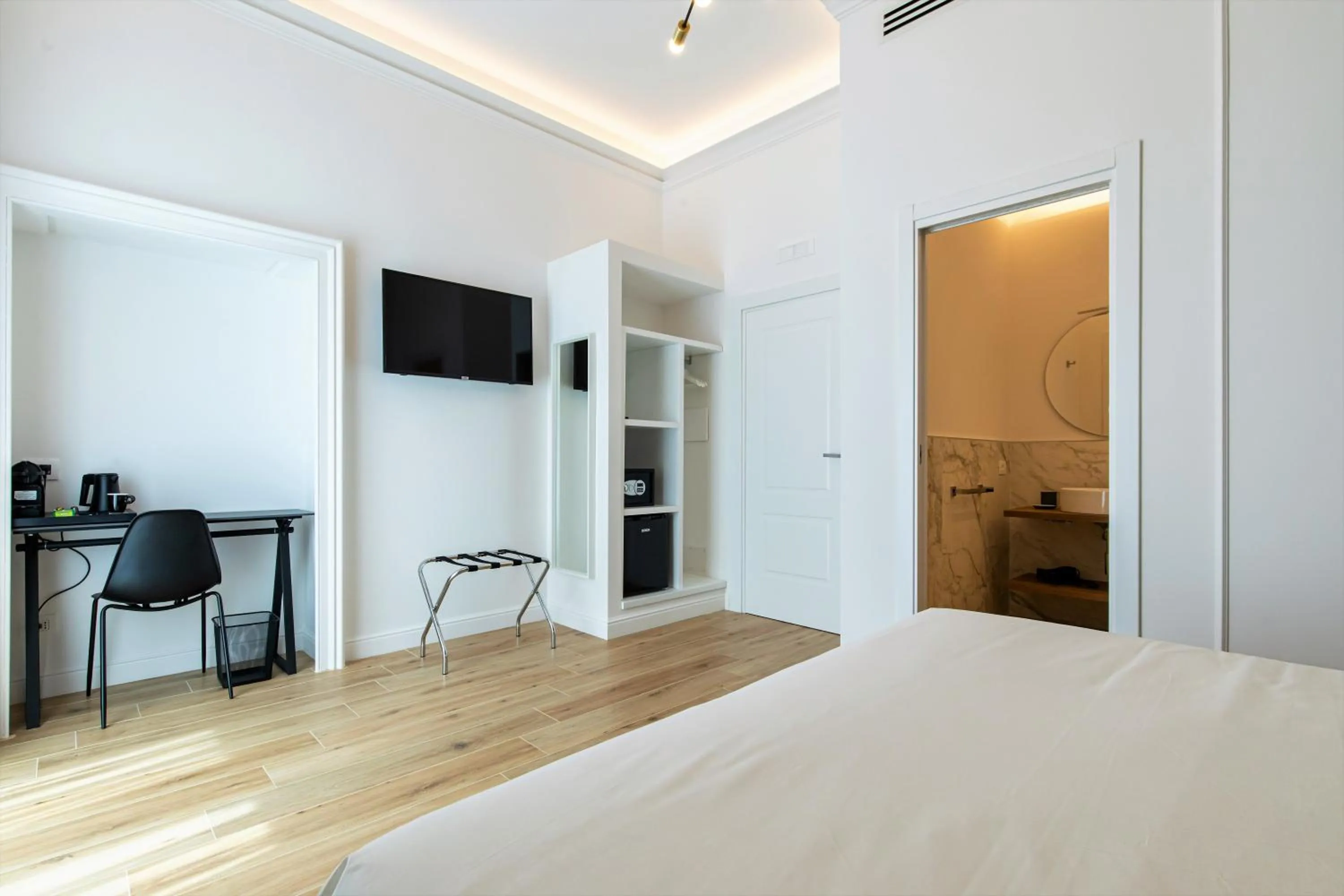 TV and multimedia, Bed in Unico Relais