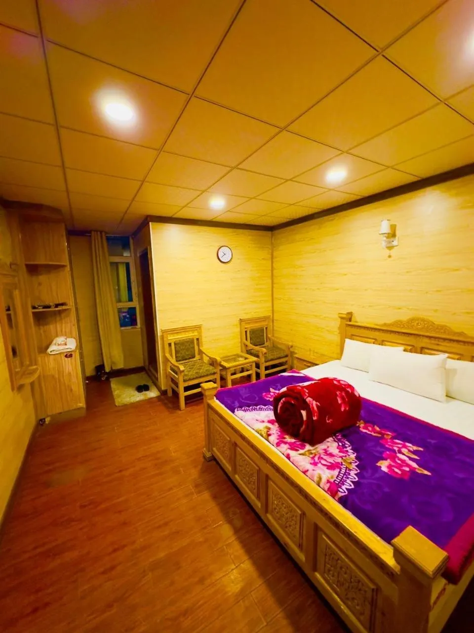 Bed in Gems Palace Hotel Sost