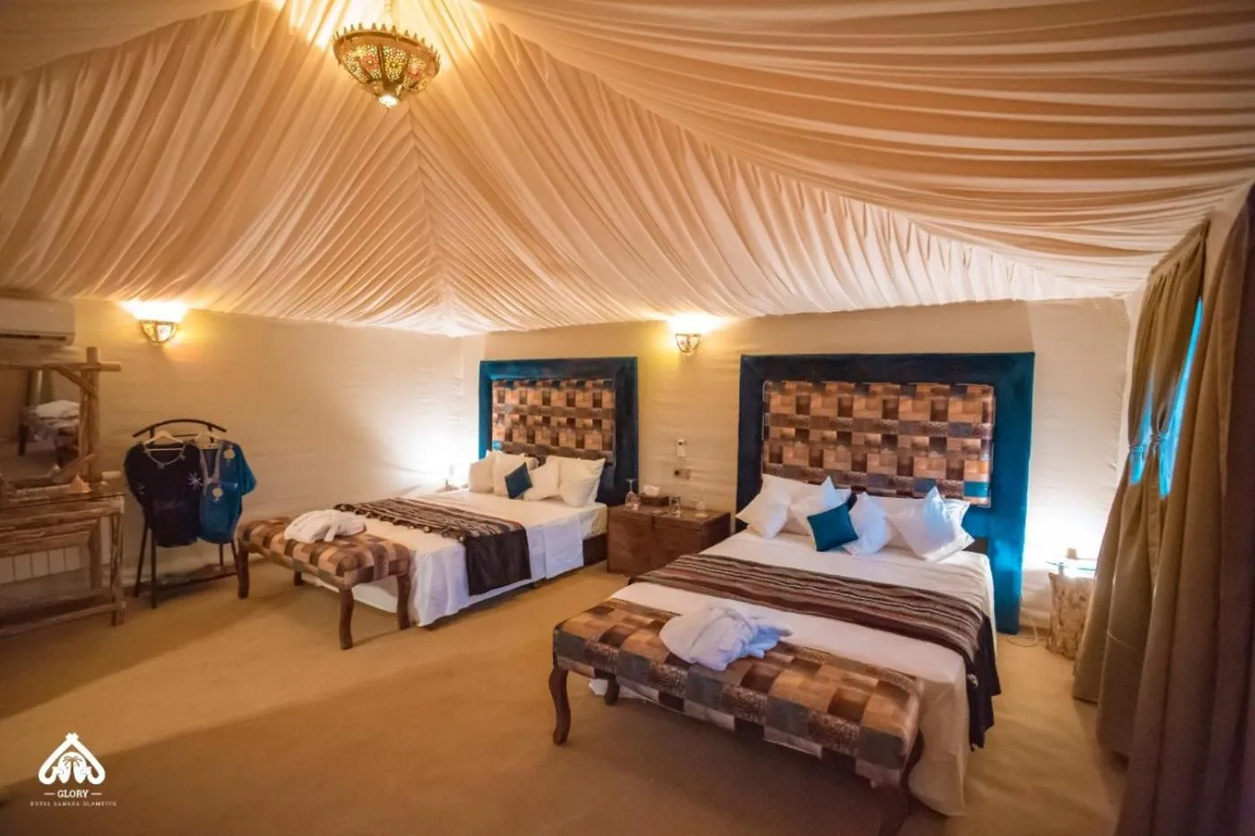 Photo of the whole room, Bed in Imperial Glory Lodges