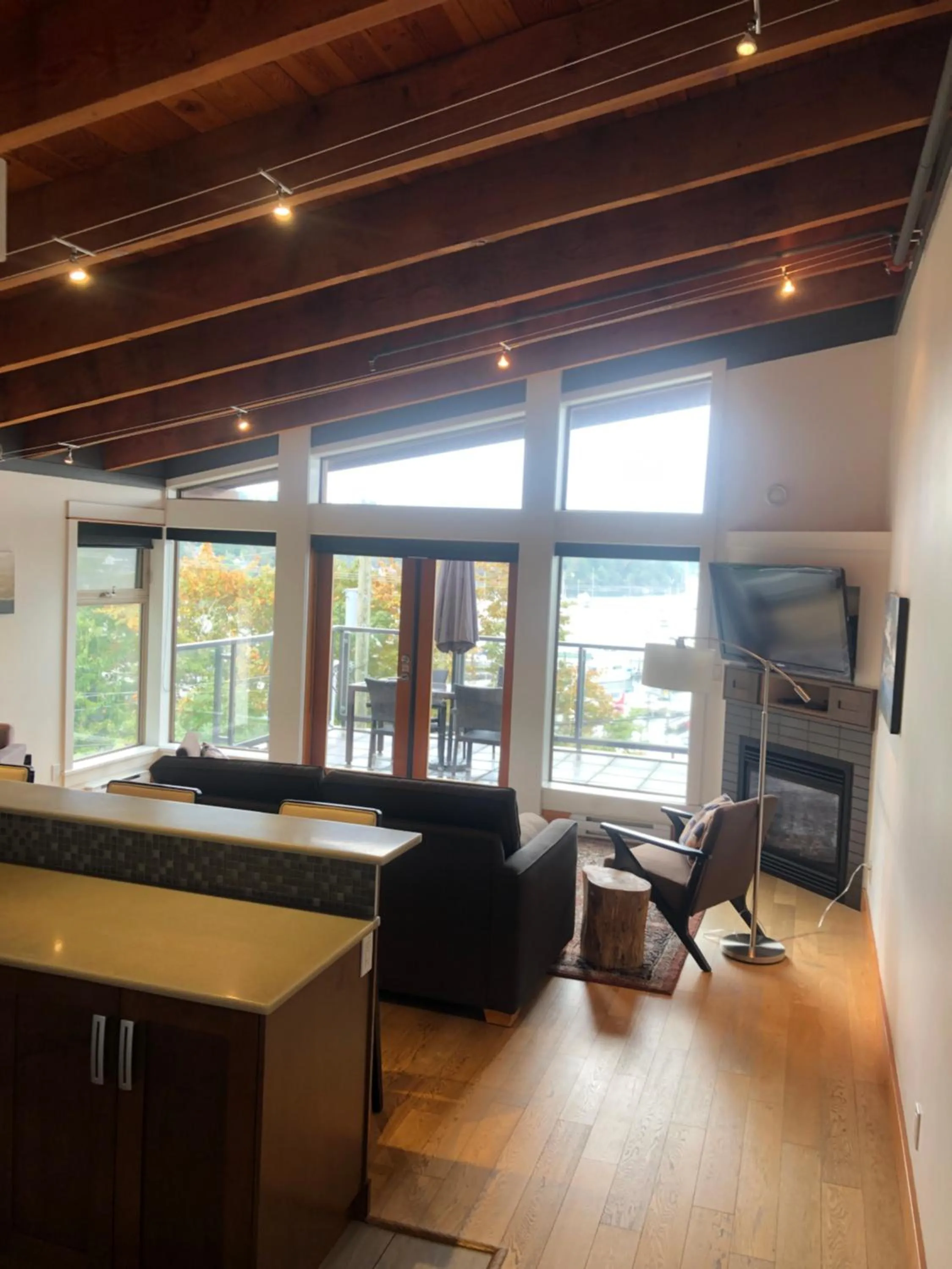 Mariner's Loft - Salt Spring Island