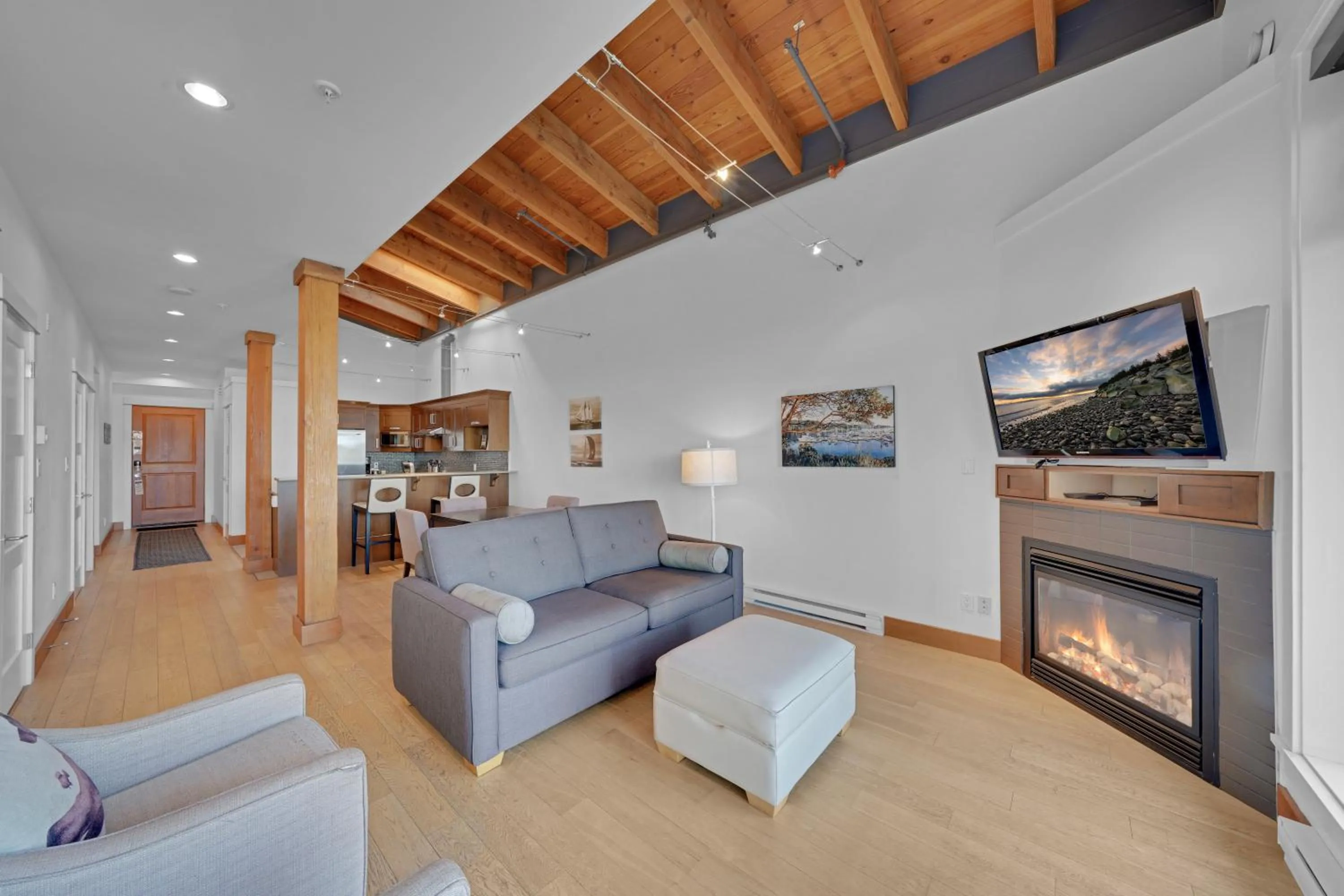 Living room in Mariner's Loft - Salt Spring Island