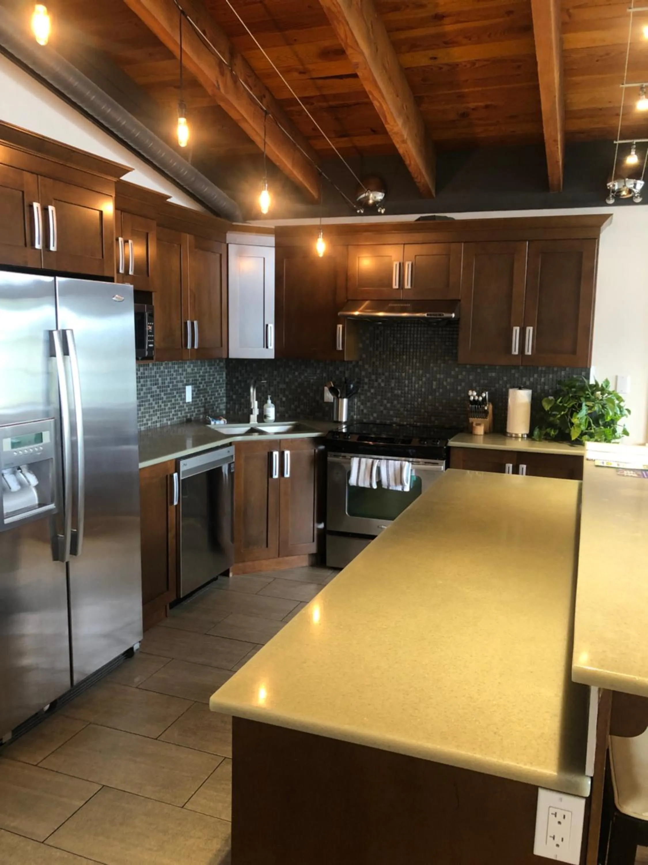 Mariner's Loft - Salt Spring Island