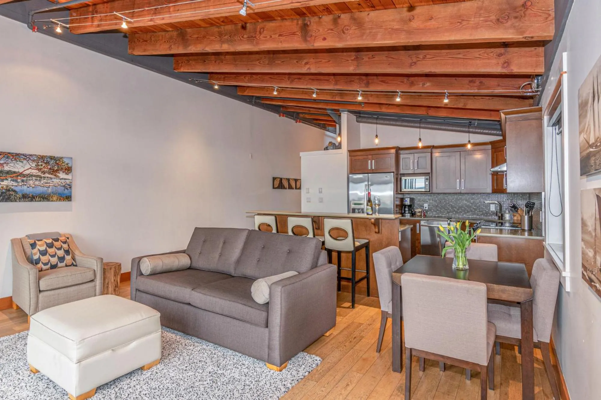 Living room in Mariner's Loft - Salt Spring Island