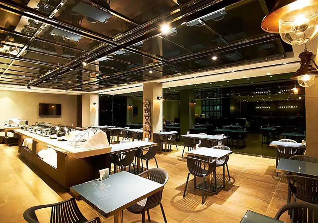 Restaurant/Places to Eat in Royal Group Hotel Bo Ai Branch