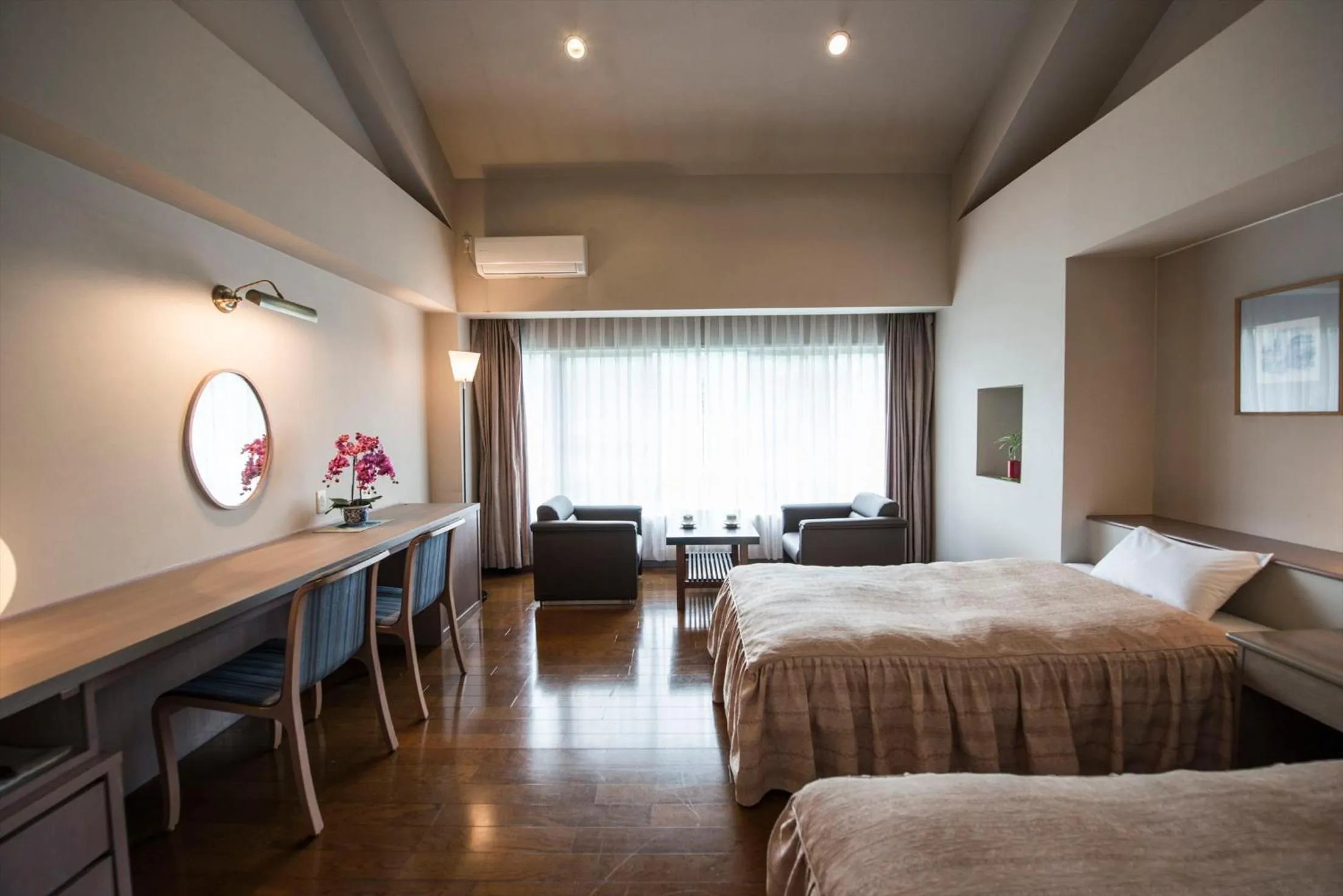 Bedroom, Bed in Takamiya Hotel Lucent